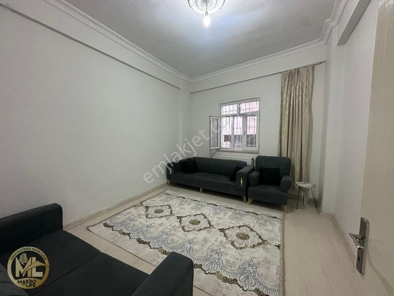 Alay Civarı Ana Cadde Üzeri Bakımlı Satılık 3+1 Fırsat Daire