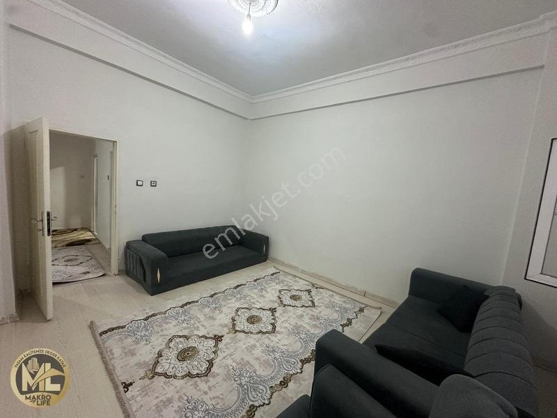 Alay Civarı Ana Cadde Üzeri Bakımlı Satılık 3+1 Fırsat Daire — fotoğraf 2