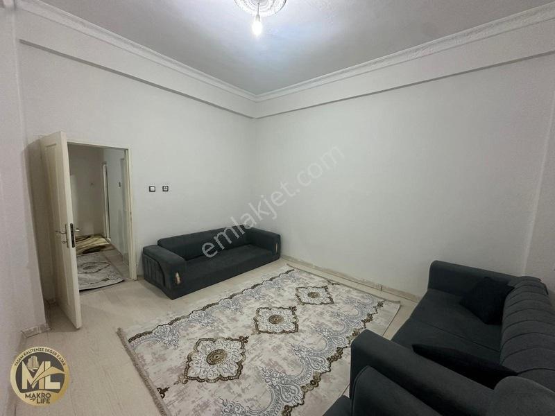 Alay Civarı Ana Cadde Üzeri Bakımlı Satılık 3+1 Fırsat Daire — fotoğraf 4