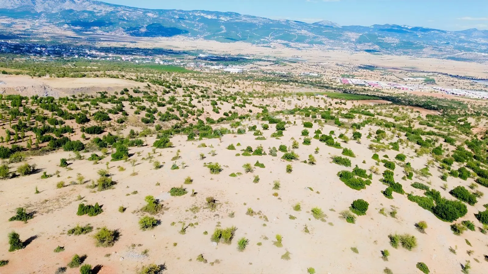 Serinhisar Leblebiciler Sitesi Üstü 25.412 M² Satılık Tarla — fotoğraf 4