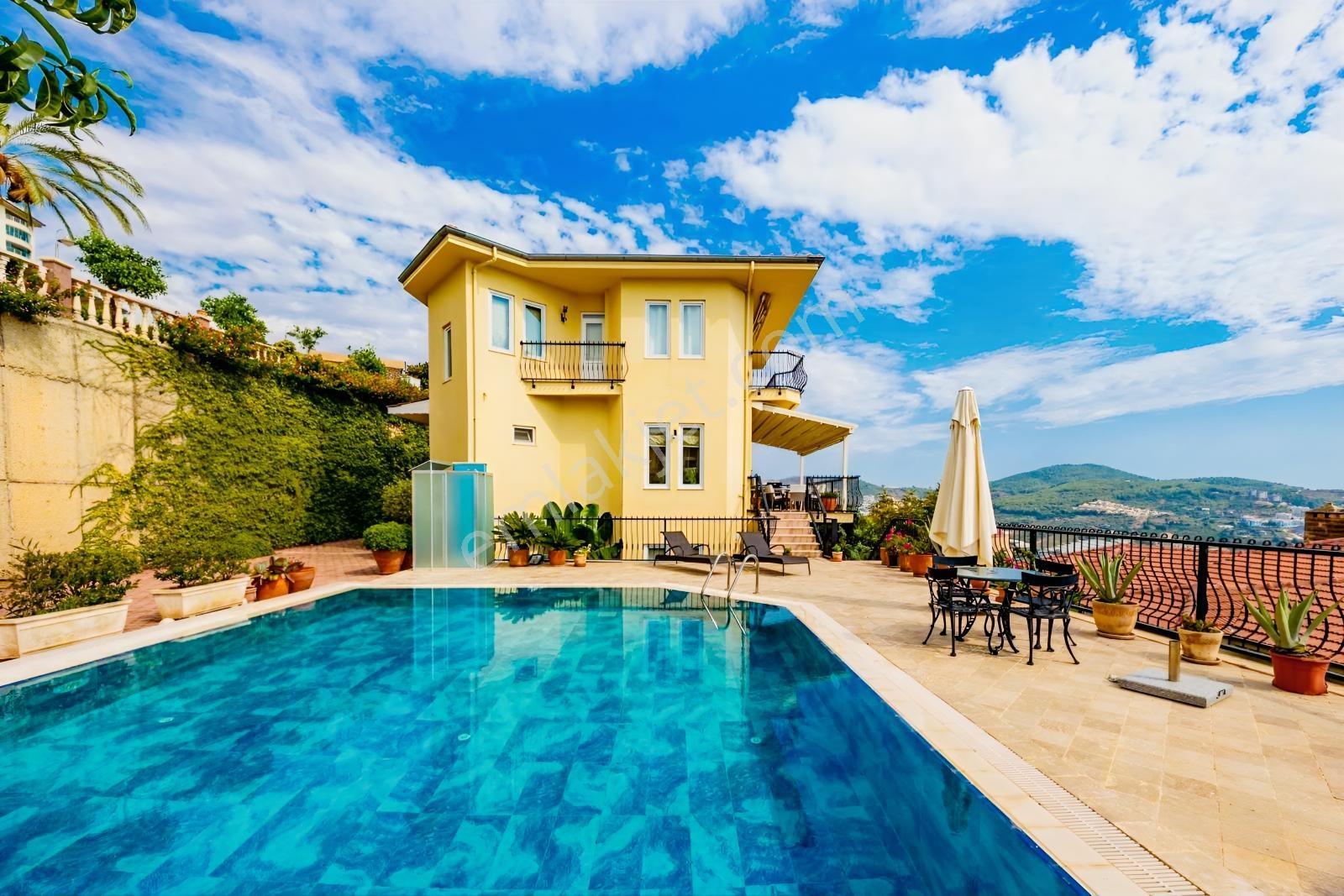 Gold City De Satılık 5+2 Müstakil Villa — fotoğraf 2
