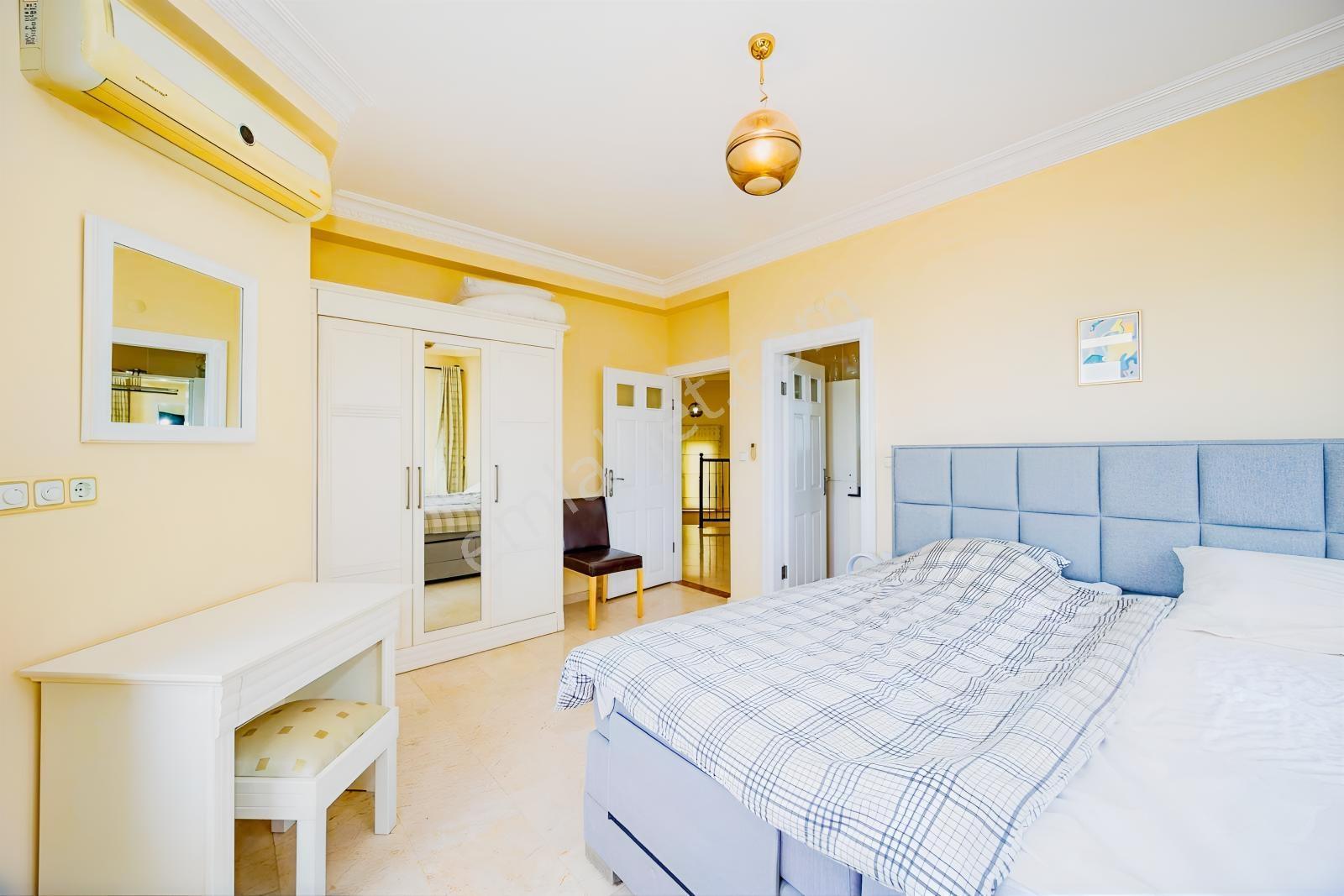 Gold City De Satılık 5+2 Müstakil Villa — fotoğraf 27