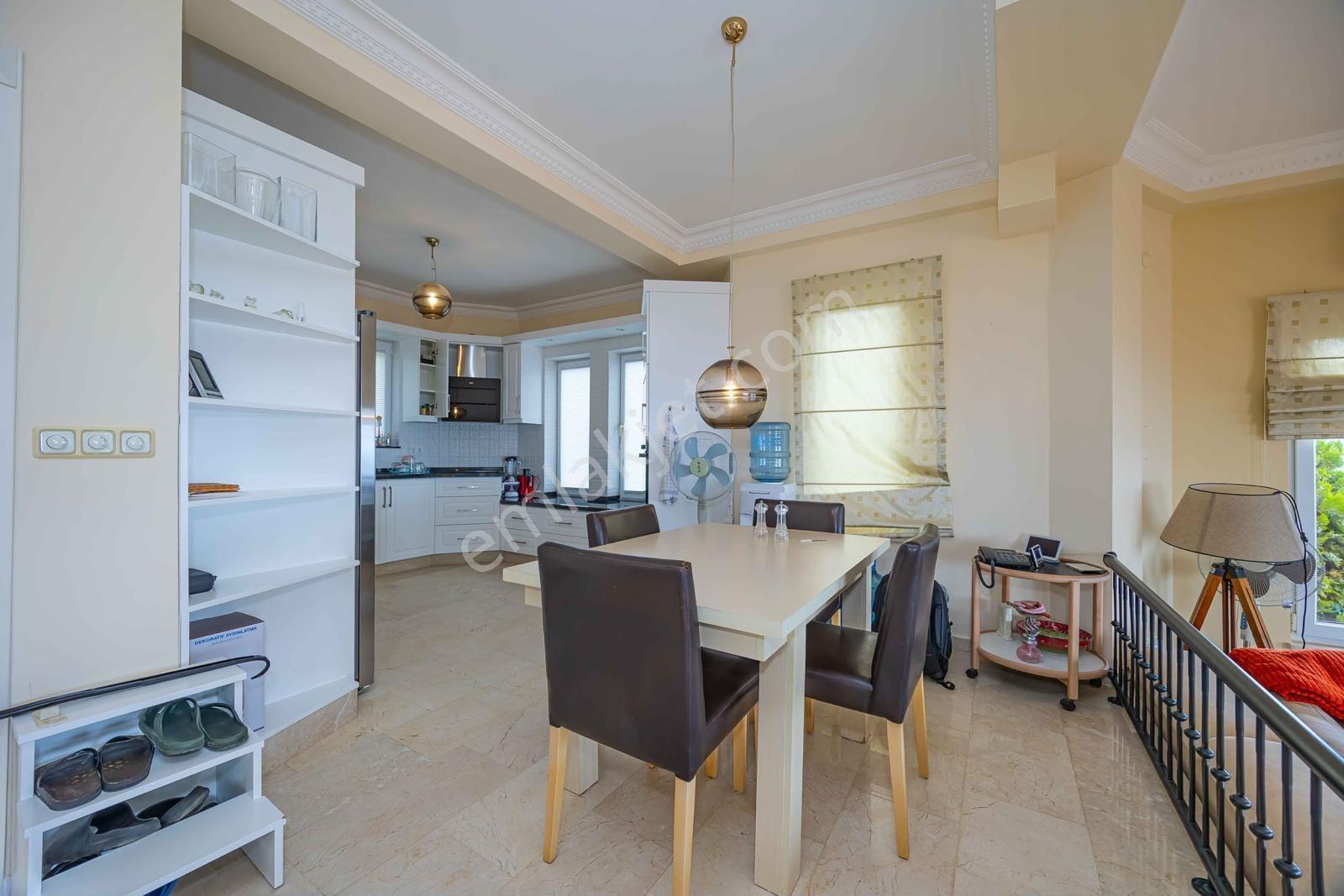 Gold City De Satılık 5+2 Müstakil Villa — fotoğraf 35