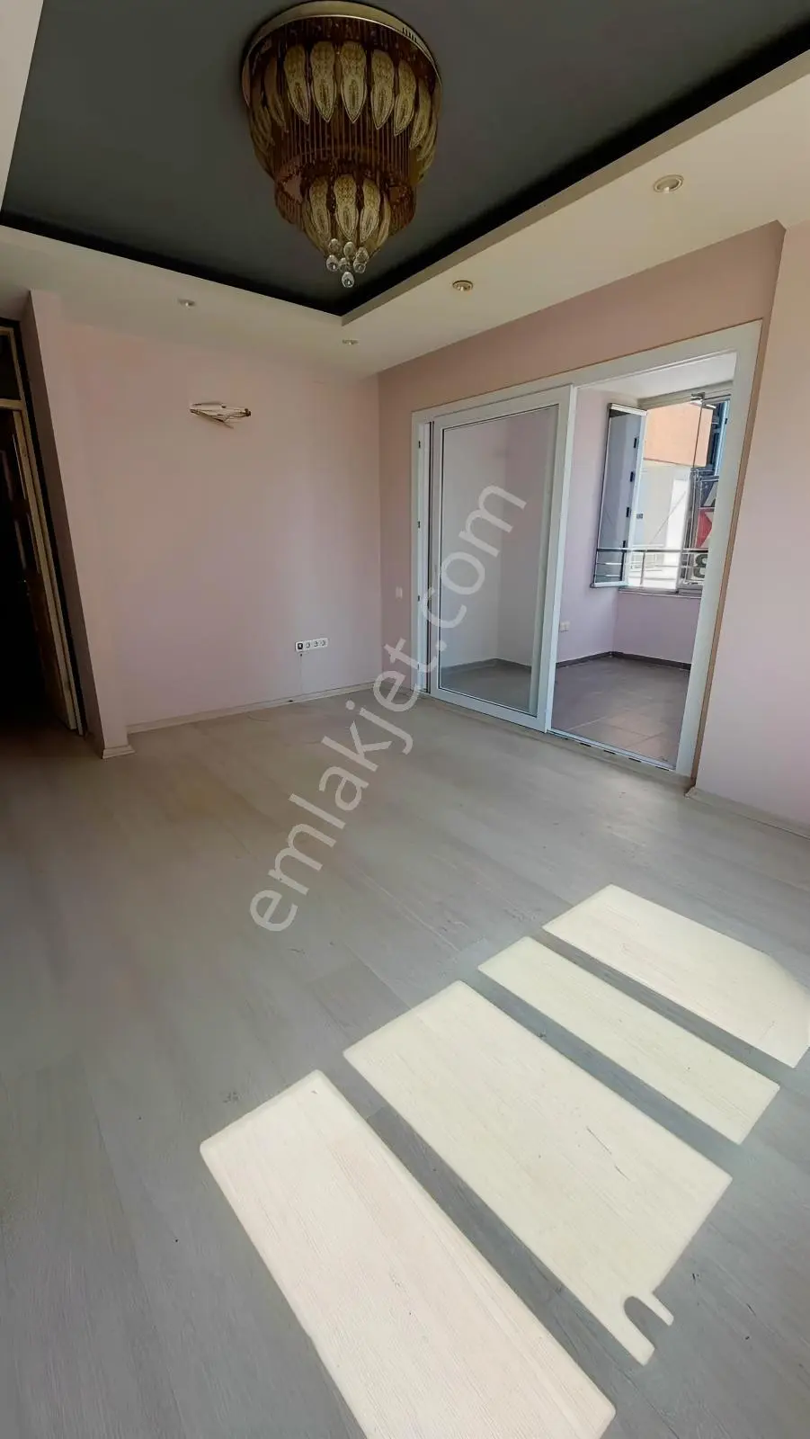 Mezitli Deniz Mah Havuzlu 2+1 6 Ncı Kat Satılık Daire — fotoğraf 3