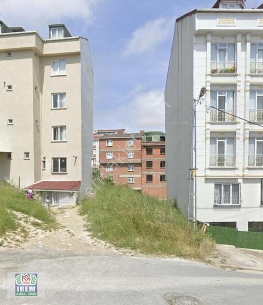 İslambeyde 1.10 Emsal-4kat Yükseklikte Satılk 236m2 İfrazlı Arsa