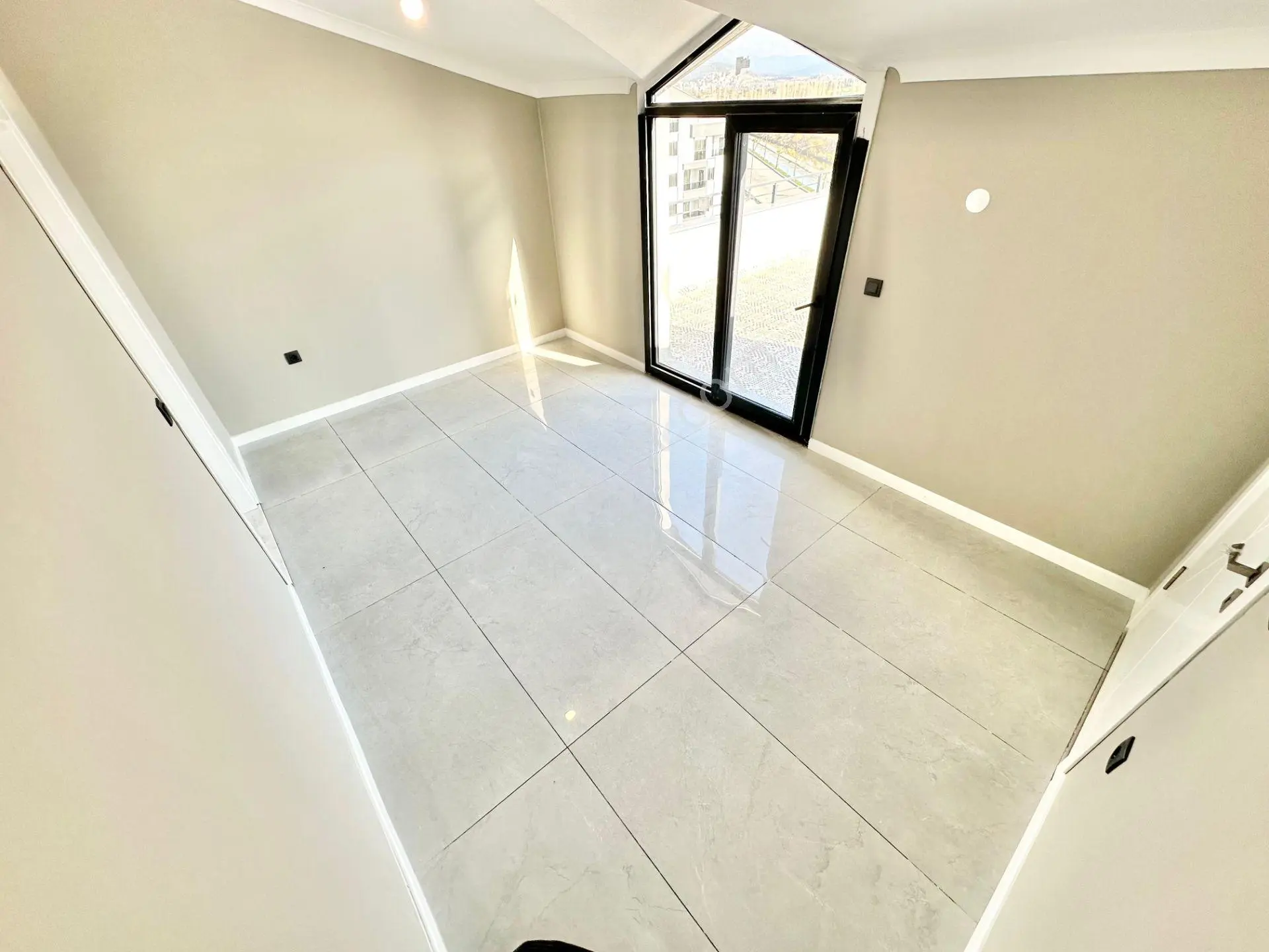 ꧁ay Emlaktan꧂akçay'da Muhteşem Konumlu Denize Manzaralı Satılık 3+1 Teraslı Dublex Daire — fotoğraf 22