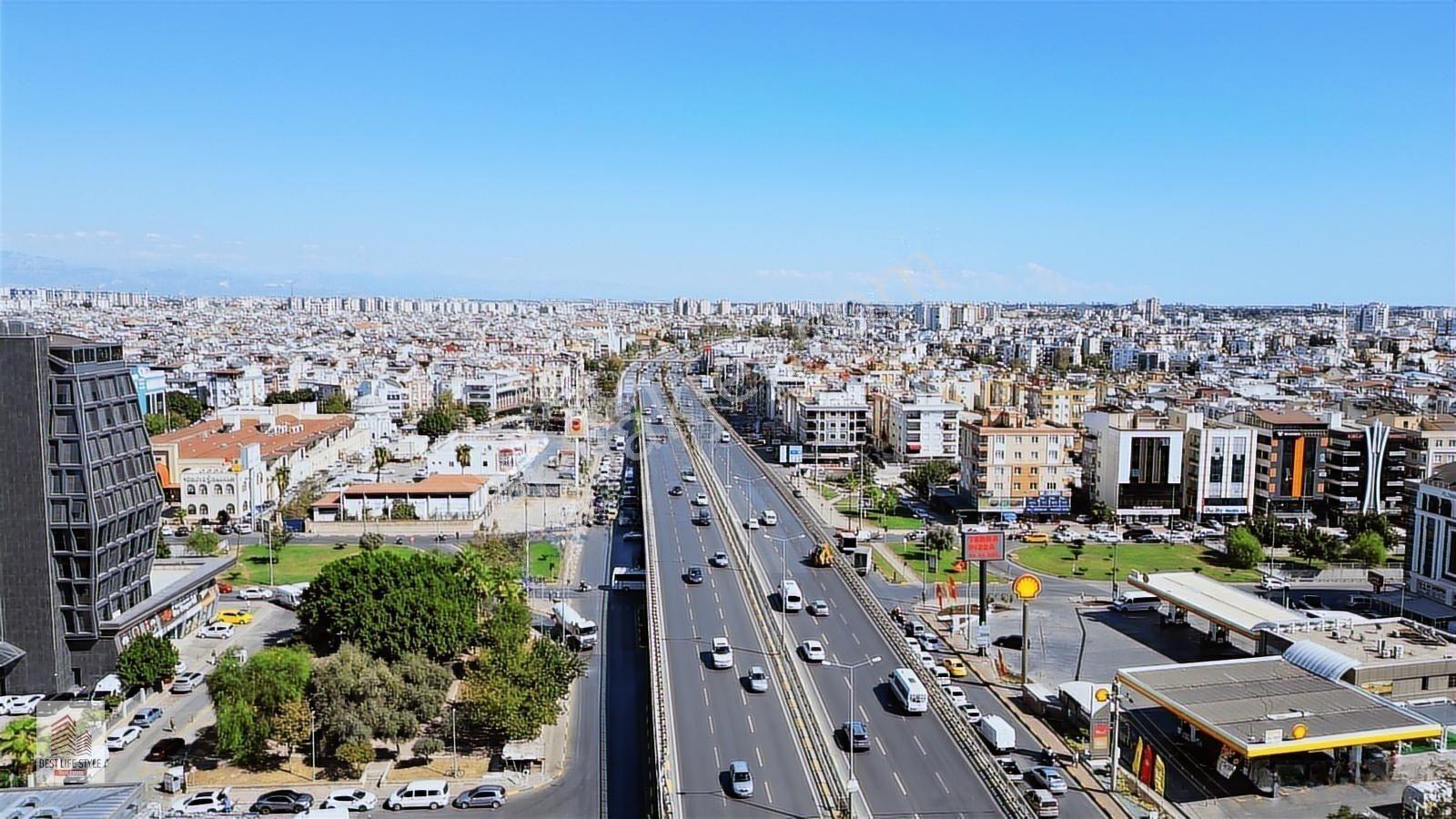 Antalya Çevreyolunda Ana Yola 2. Parsel 2 Tane Fırsat Arsa