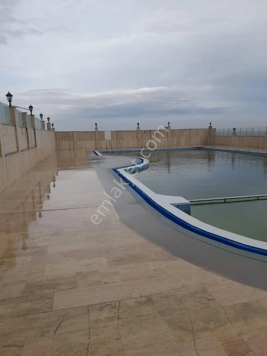 Huzurkent Sitesi İçerisinde 209 M² Arsa | Dubleks Mesken Tapulu — fotoğraf 3