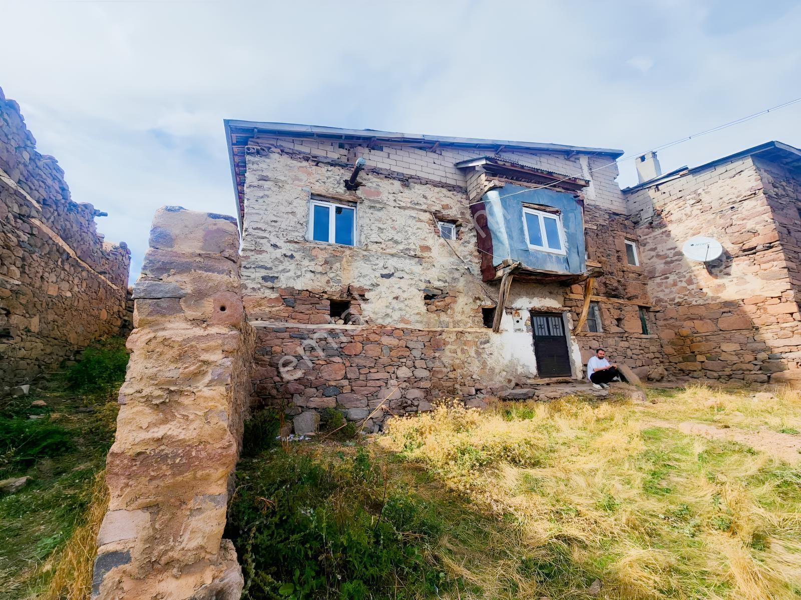 Acil Satılık !!!meram Yatağan Mah. Ev Ve Ahır Ruhsatlı Arsa — fotoğraf 2