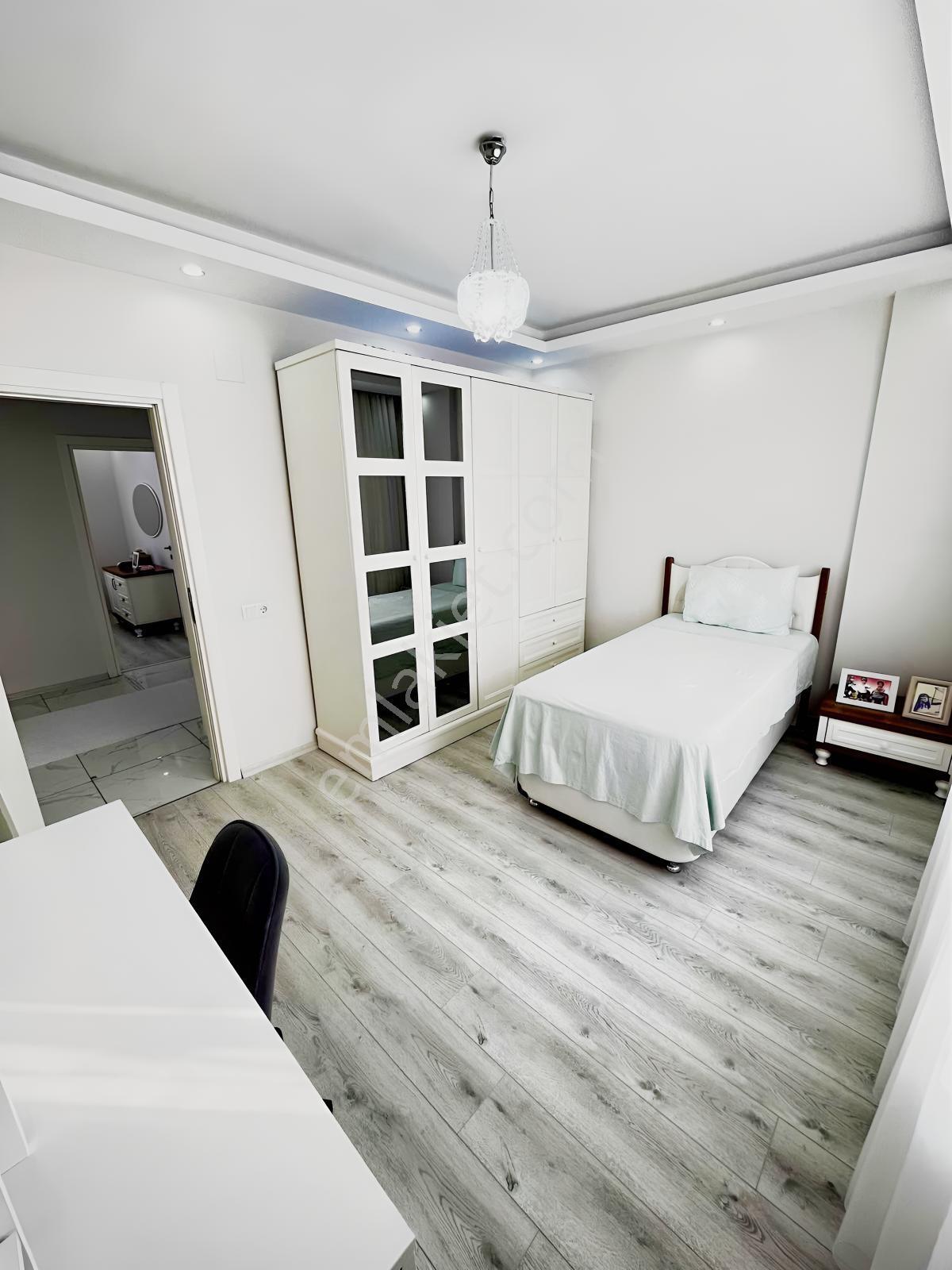 Toroslar Osmaniye Mh De Bağımsız 2 Katlı Müstakil Bina 3+1 + 3+1 — fotoğraf 9