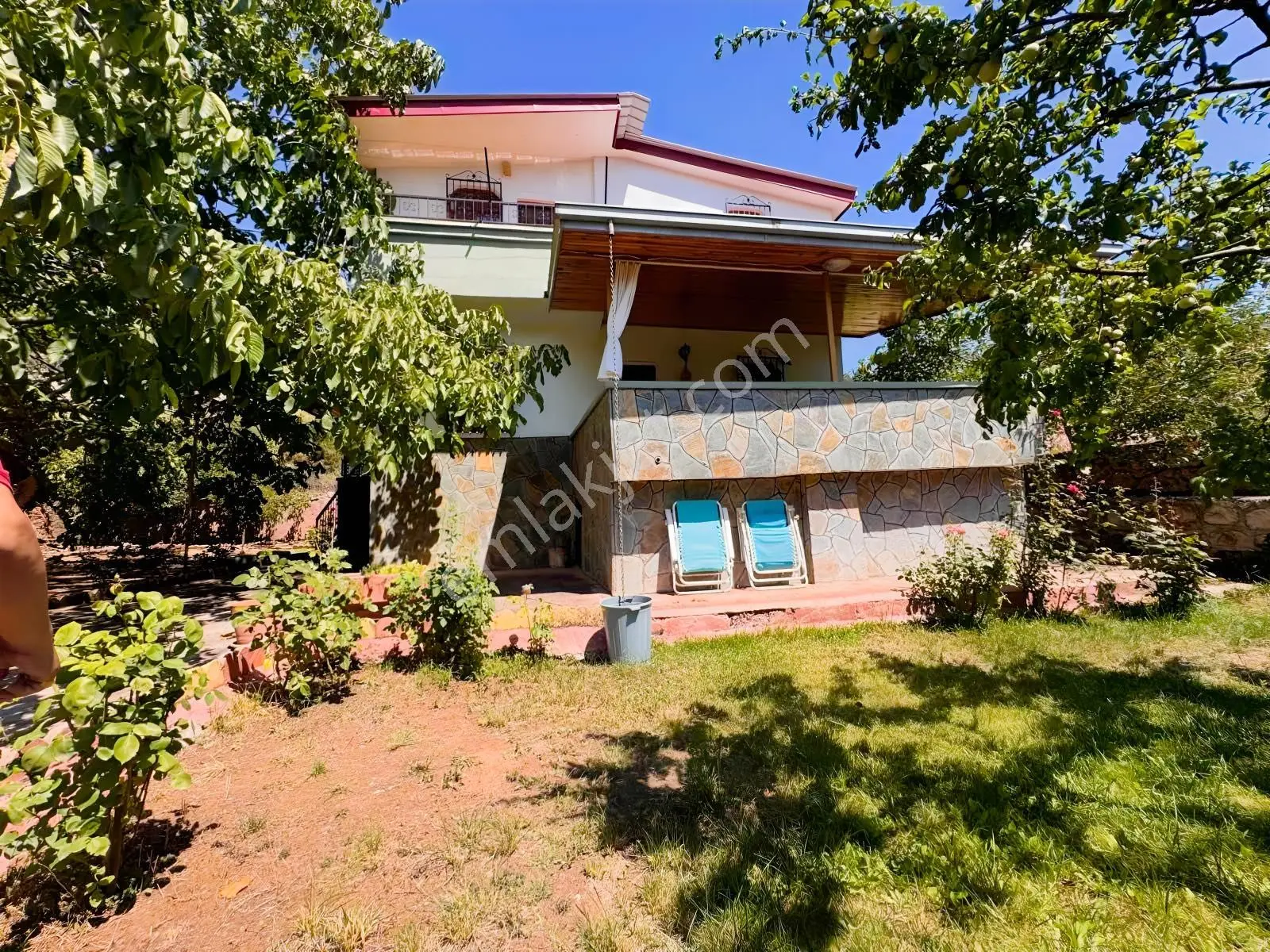 Yeniköy Yaylasında Müstakil İskanlı 502 M2 Arsalı Önü Açık Bina