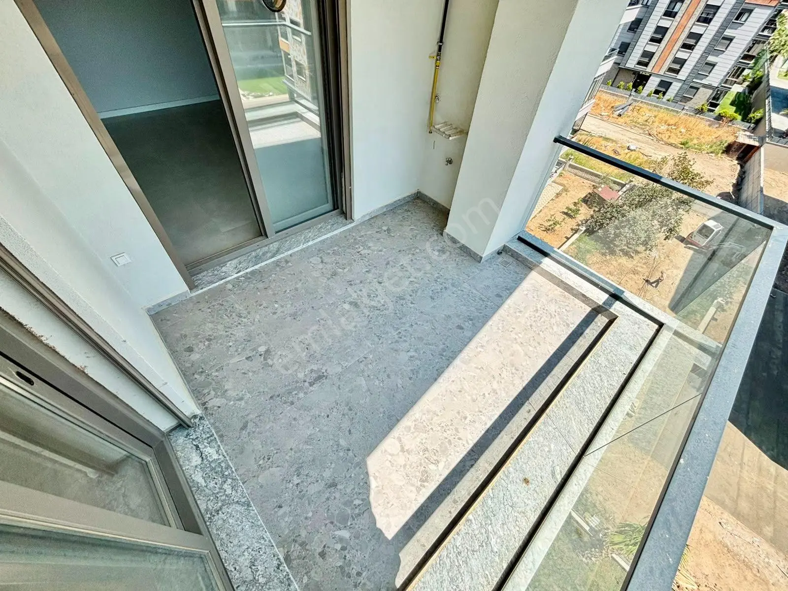 ꧁ay Emlaktan꧂bahçelievler Ören'de Havuzlu Kapalı Otoparklı Denize Yürüme Mesafesinde Satılık Daire — fotoğraf 9