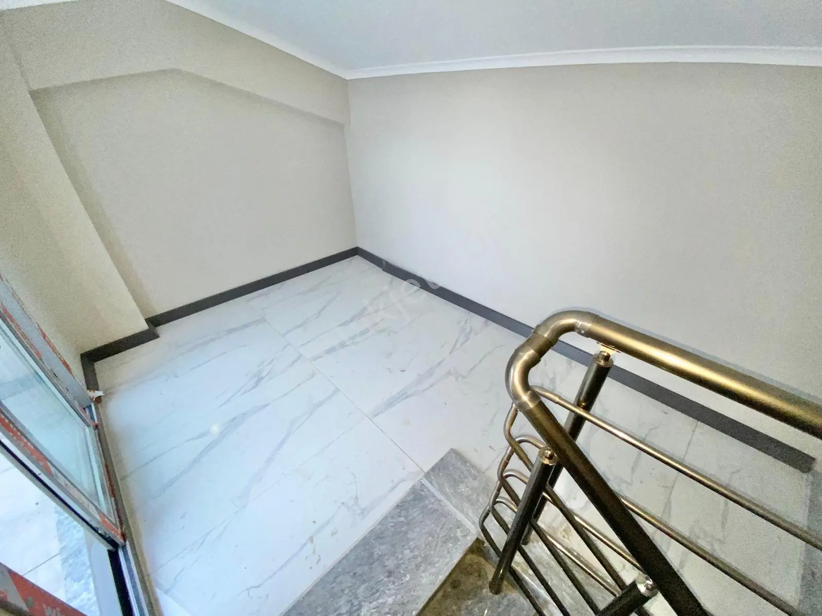 ꧁ay Emlaktan꧂altınoluk'ta Full Kredili Takasa Açık Taksitli Ödeme Seçenekli Satılık 3+1 Lüx Villa — fotoğraf 4