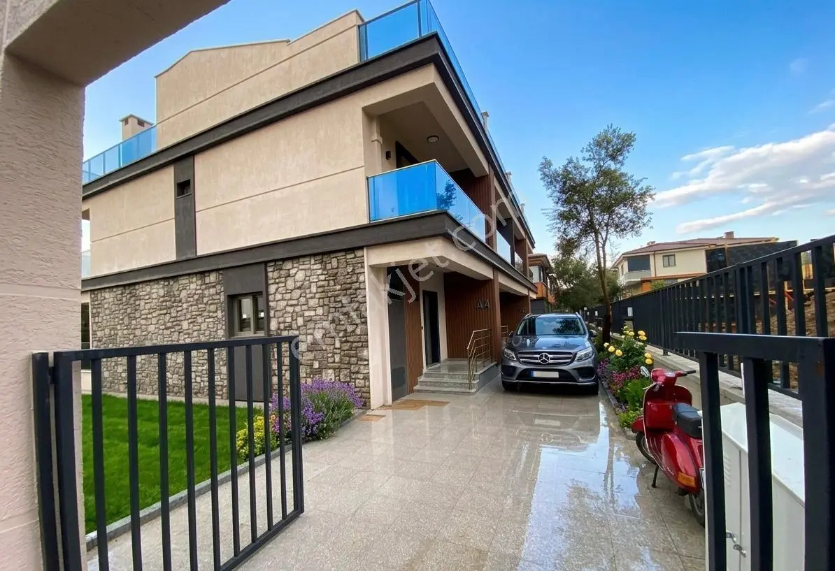 ꧁ay Emlaktan꧂altınoluk'ta Full Kredili Takasa Açık Taksitli Ödeme Seçenekli Satılık 3+1 Lüx Villa — fotoğraf 28