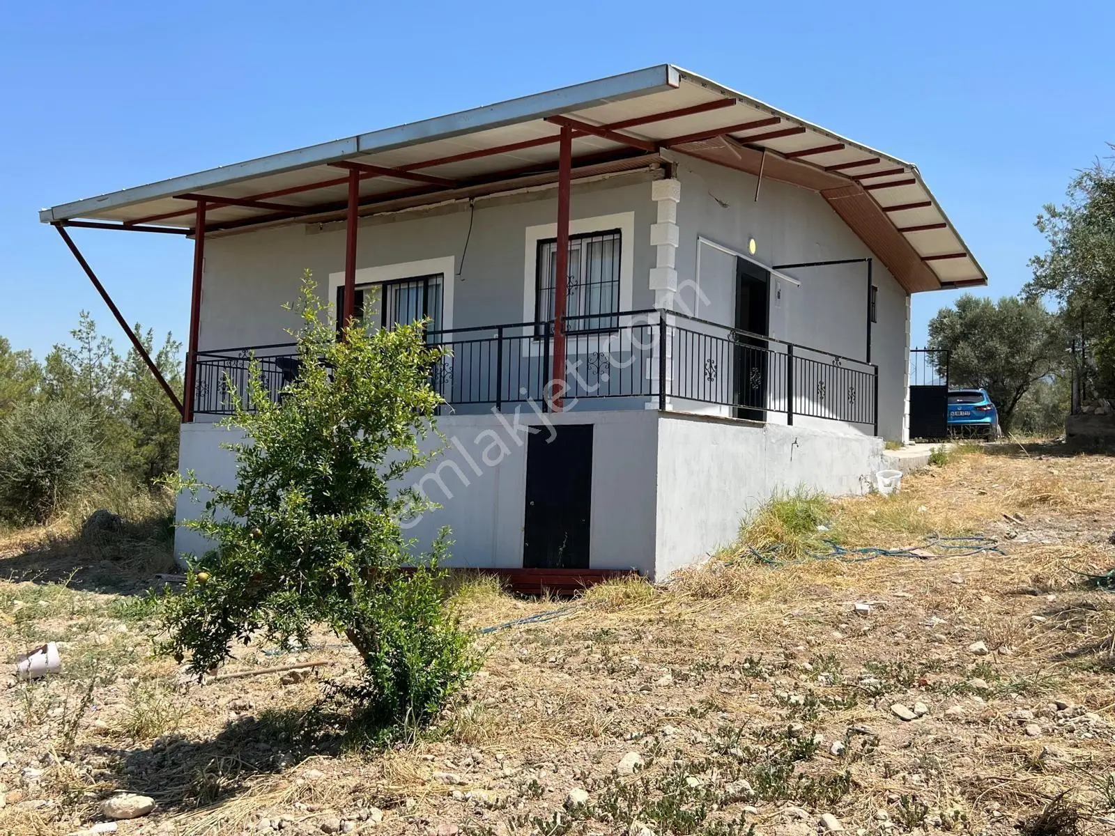 2488 M² Bahçe İçerisinde Yapı Kayıt Belgeli 80 M² 2+1 Ev