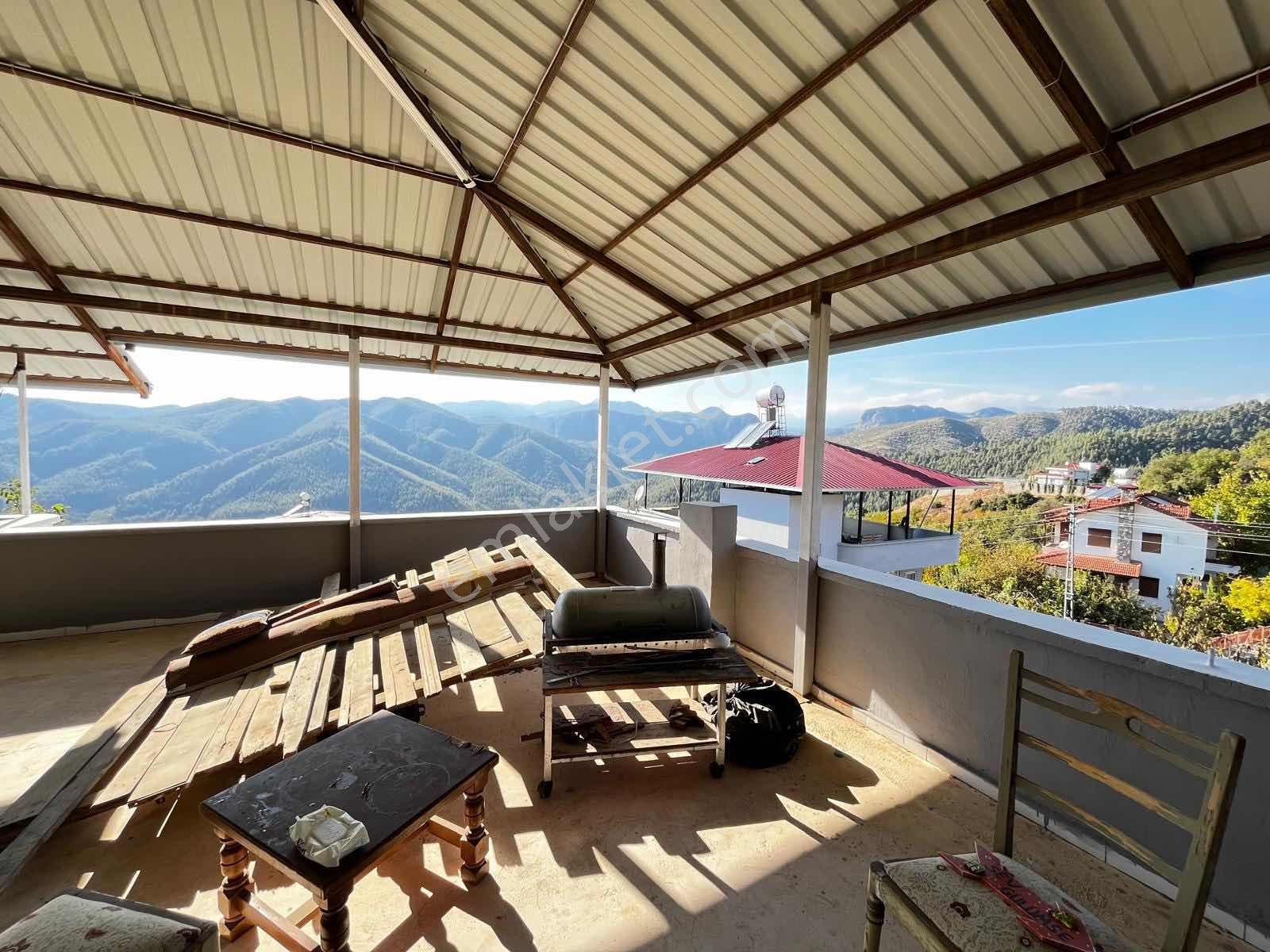 Yeniköy'de Masrafsız 3 Katlı Müstakil Ev 280 M² Arsa Üzerinde — fotoğraf 13