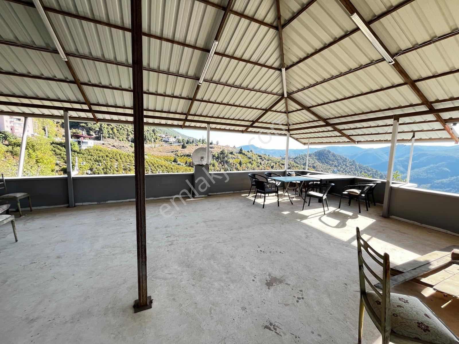 Yeniköy'de Masrafsız 3 Katlı Müstakil Ev 280 M² Arsa Üzerinde — fotoğraf 14