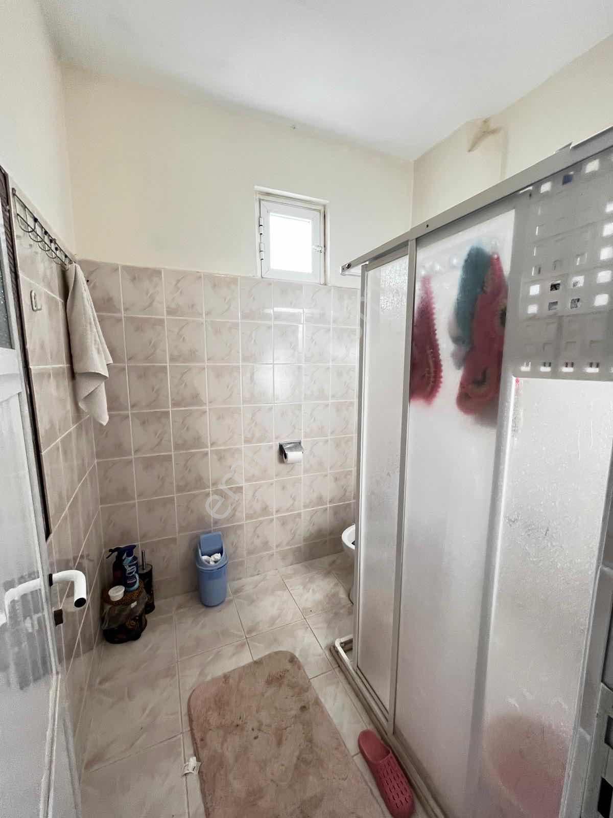 Yeniköy'de Masrafsız 3 Katlı Müstakil Ev 280 M² Arsa Üzerinde — fotoğraf 21