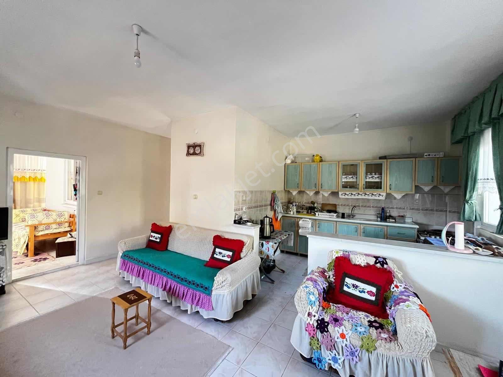 Yeniköy'de Masrafsız 3 Katlı Müstakil Ev 280 M² Arsa Üzerinde — fotoğraf 22