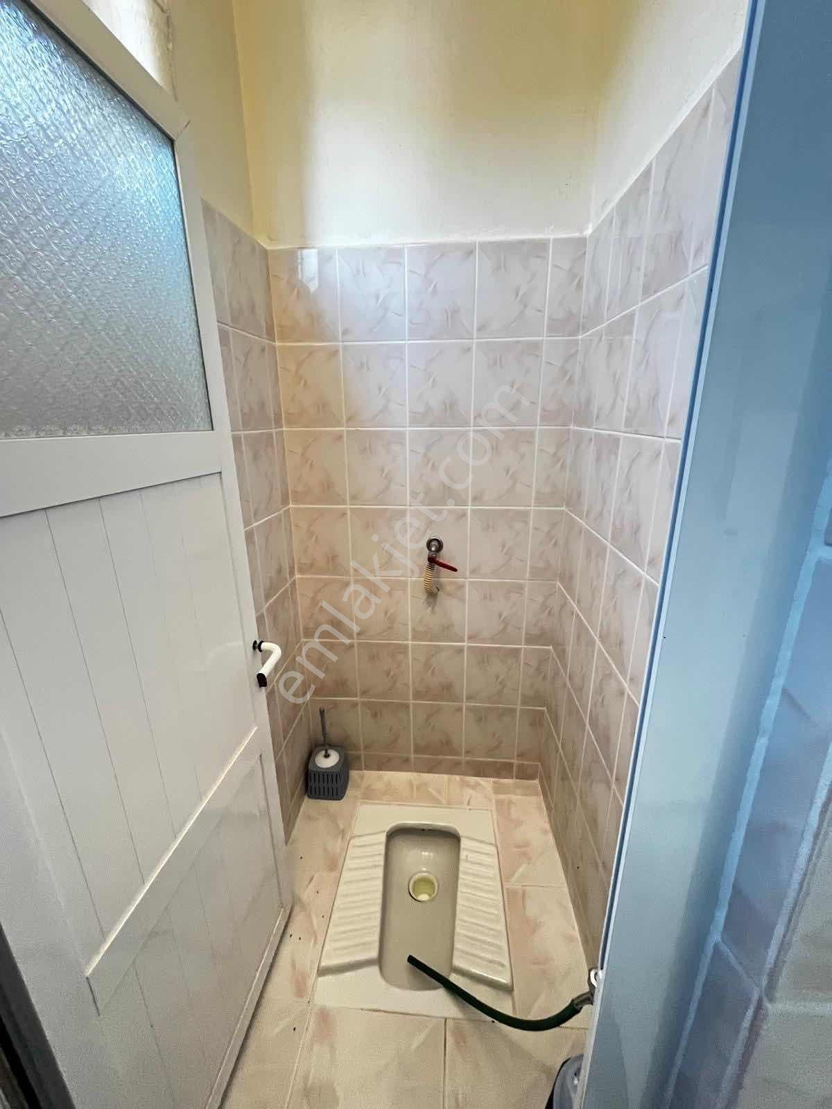 Yeniköy'de Masrafsız 3 Katlı Müstakil Ev 280 M² Arsa Üzerinde — fotoğraf 28