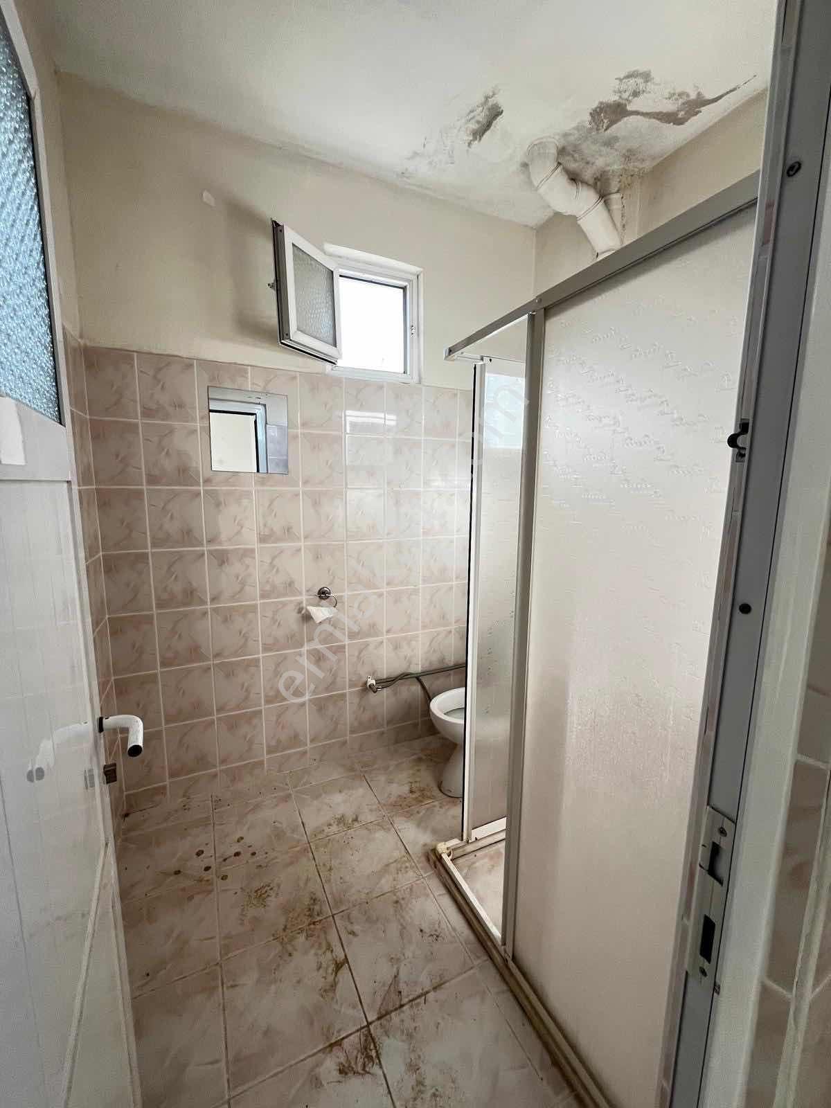 Yeniköy'de Masrafsız 3 Katlı Müstakil Ev 280 M² Arsa Üzerinde — fotoğraf 33