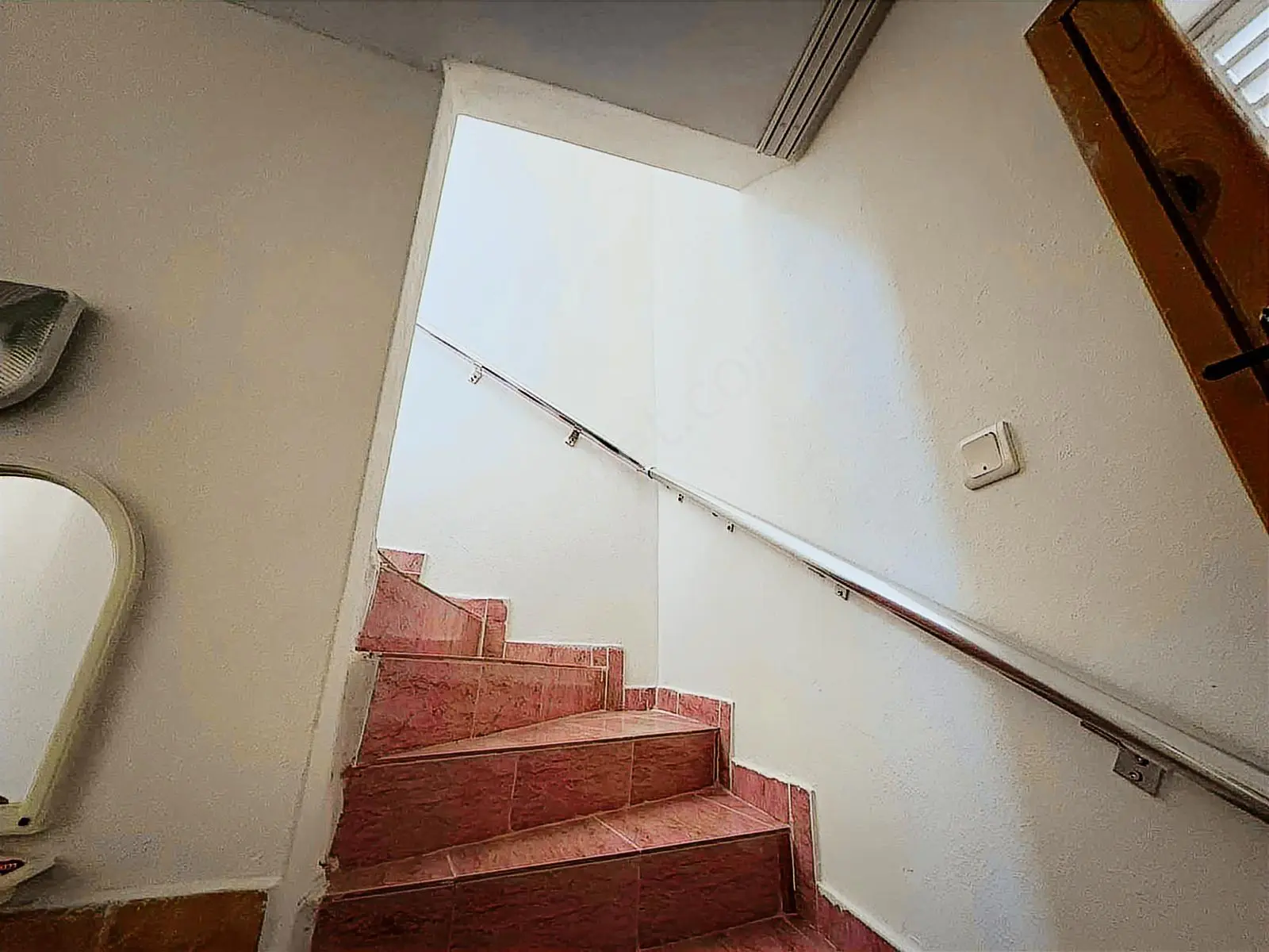 Gözne Sülüklüde Anayola Yakın Müstakil Bahçeli Ev — fotoğraf 13