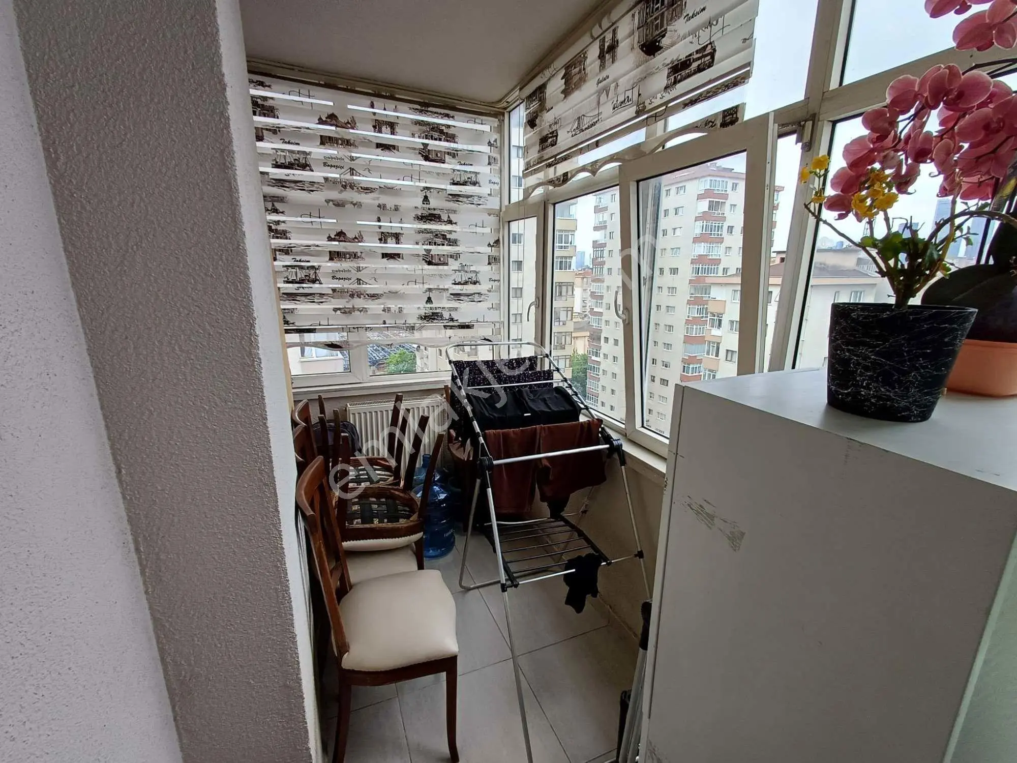 Ataşehır İçerenköy 2. Gül Sıtesı Satılık Arakat Daıre, — fotoğraf 2