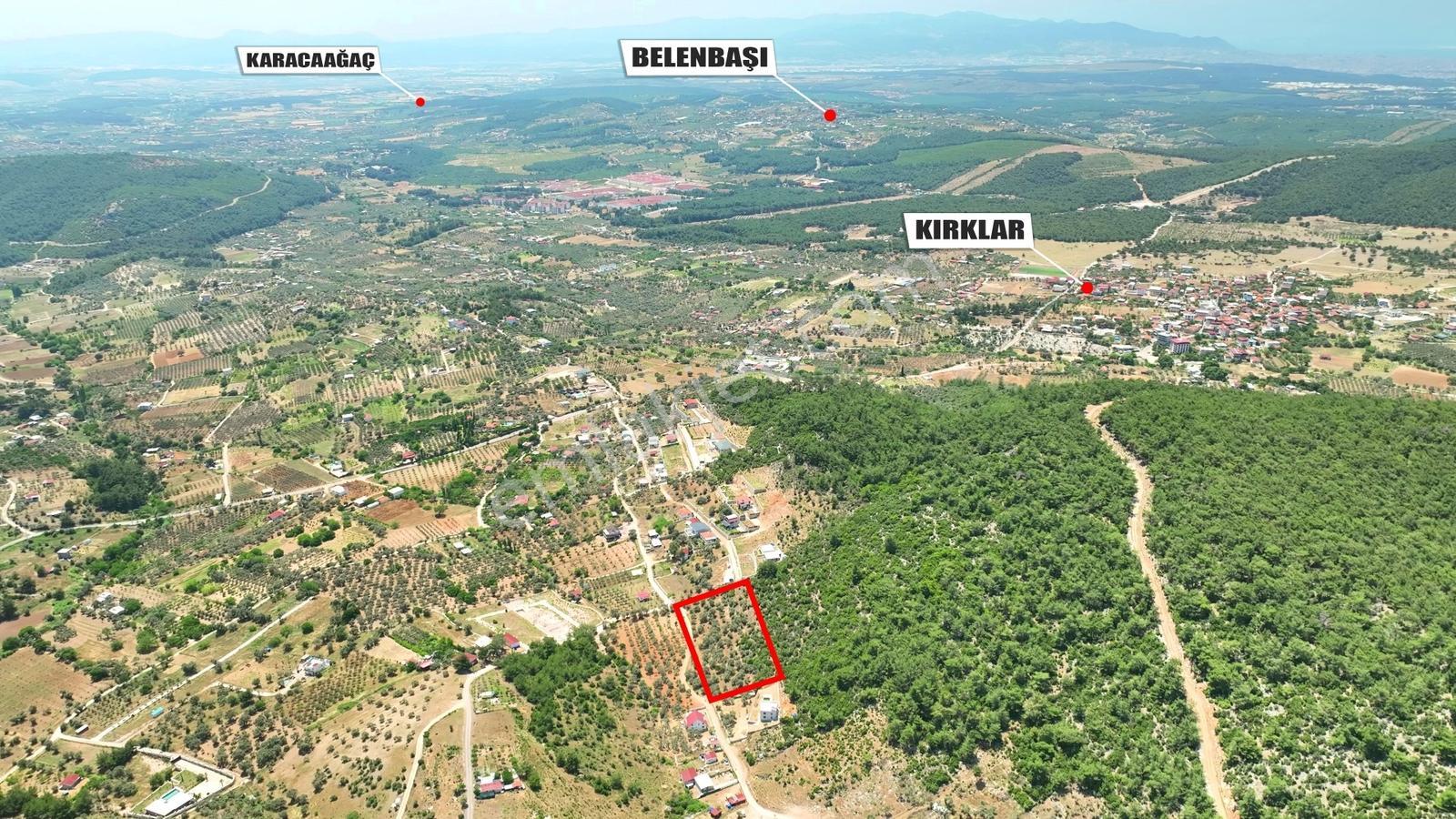 İzmir Buca Kırklarda 8.560 M² Alanlı, Yola 175 M Cepheli Arsa — fotoğraf 6