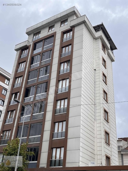 Tek Blok Sitede 2+1 Otoparklı Kiralık Daire