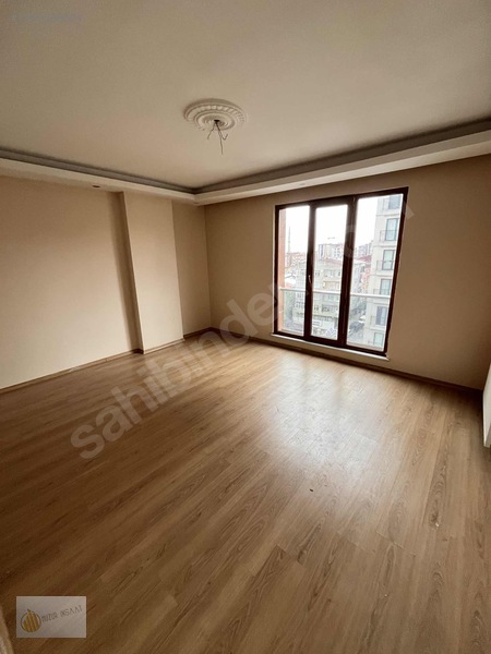 Tek Blok Sitede 2+1 Otoparklı Kiralık Daire — fotoğraf 9