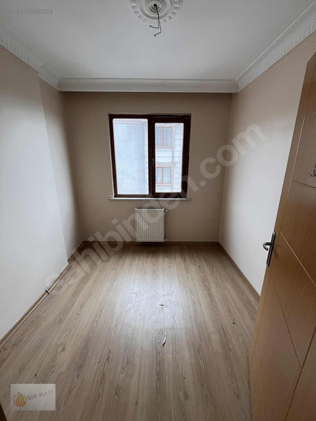 Tek Blok Sitede 2+1 Otoparklı Kiralık Daire — fotoğraf 12