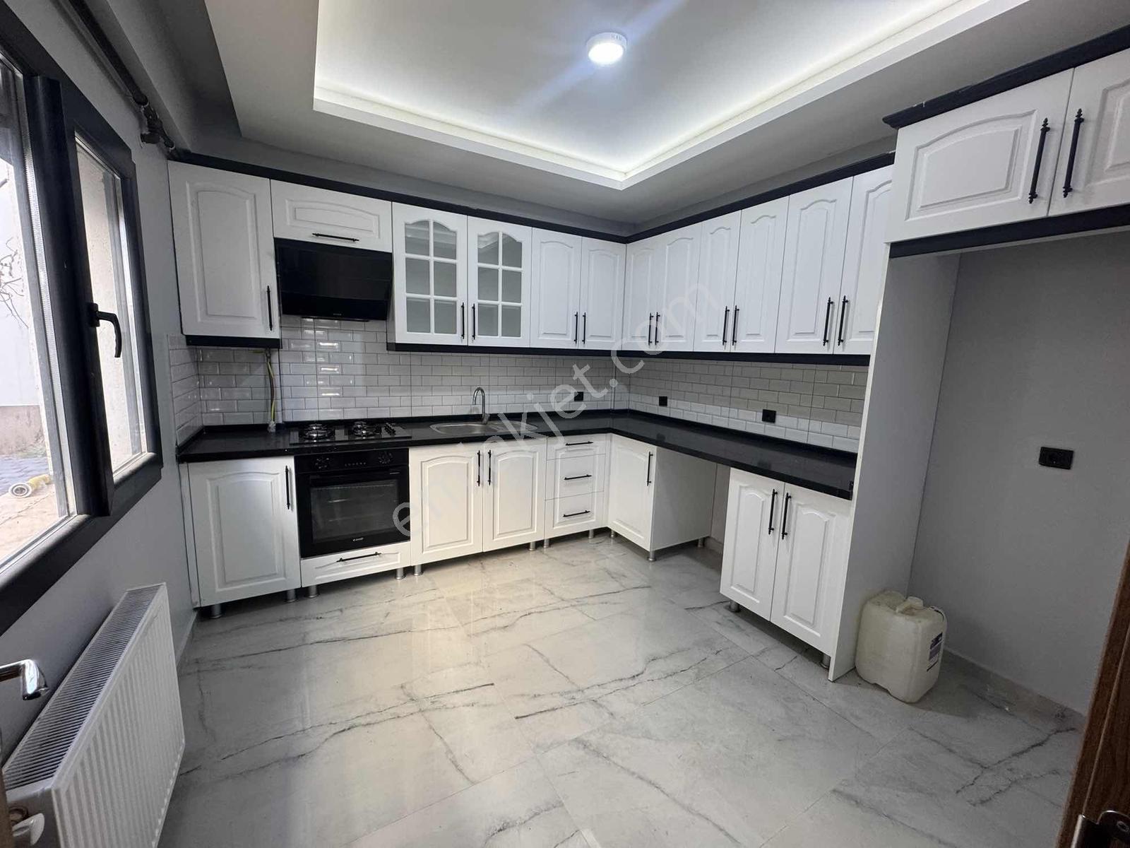 Coldwell Banker Poyraz'dan Fırsat 4+1 Villa — fotoğraf 2