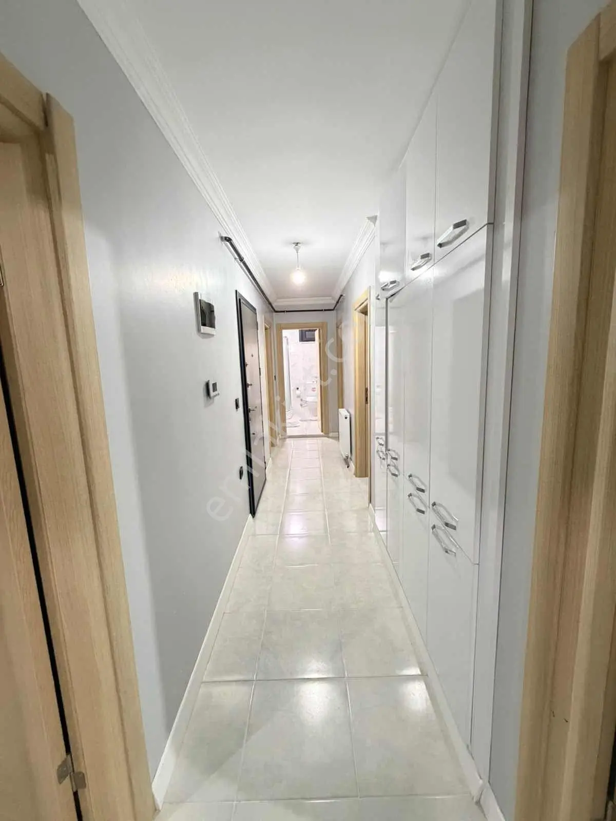Çayırova Akse De Satılık 3+1 Ara Kat Daire — fotoğraf 3