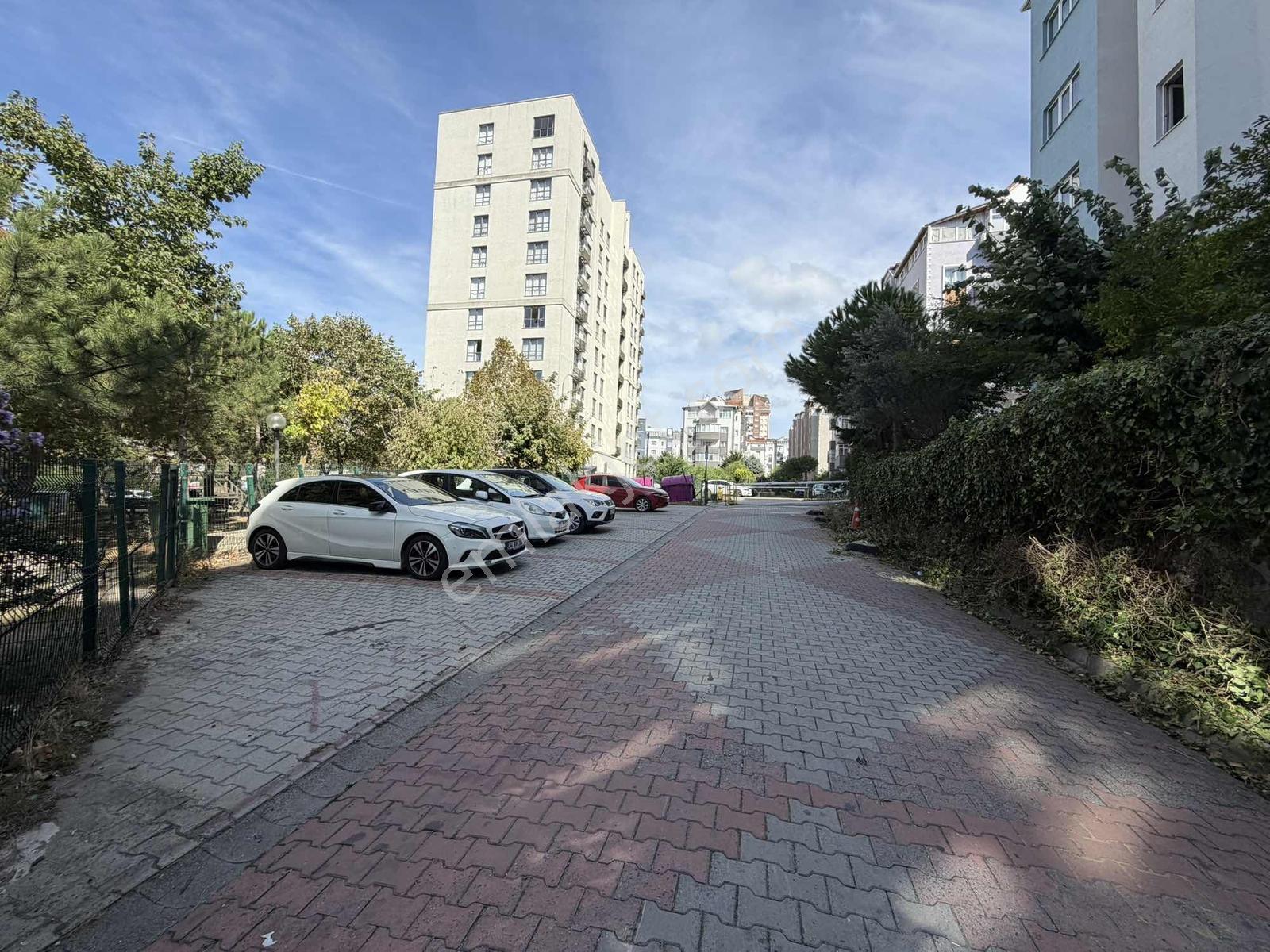 Başakşehir Onurkent Metroya Yakın 3+1 Satılık Daire Yüksek Giriş — fotoğraf 21