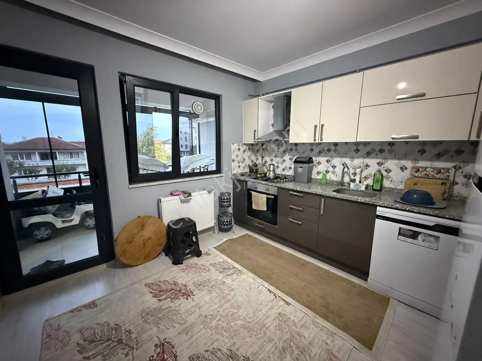 Cumayeri Orta Mah. Cadde Üstü Satılık 135 M² Ara Kat 3+1 — fotoğraf 4