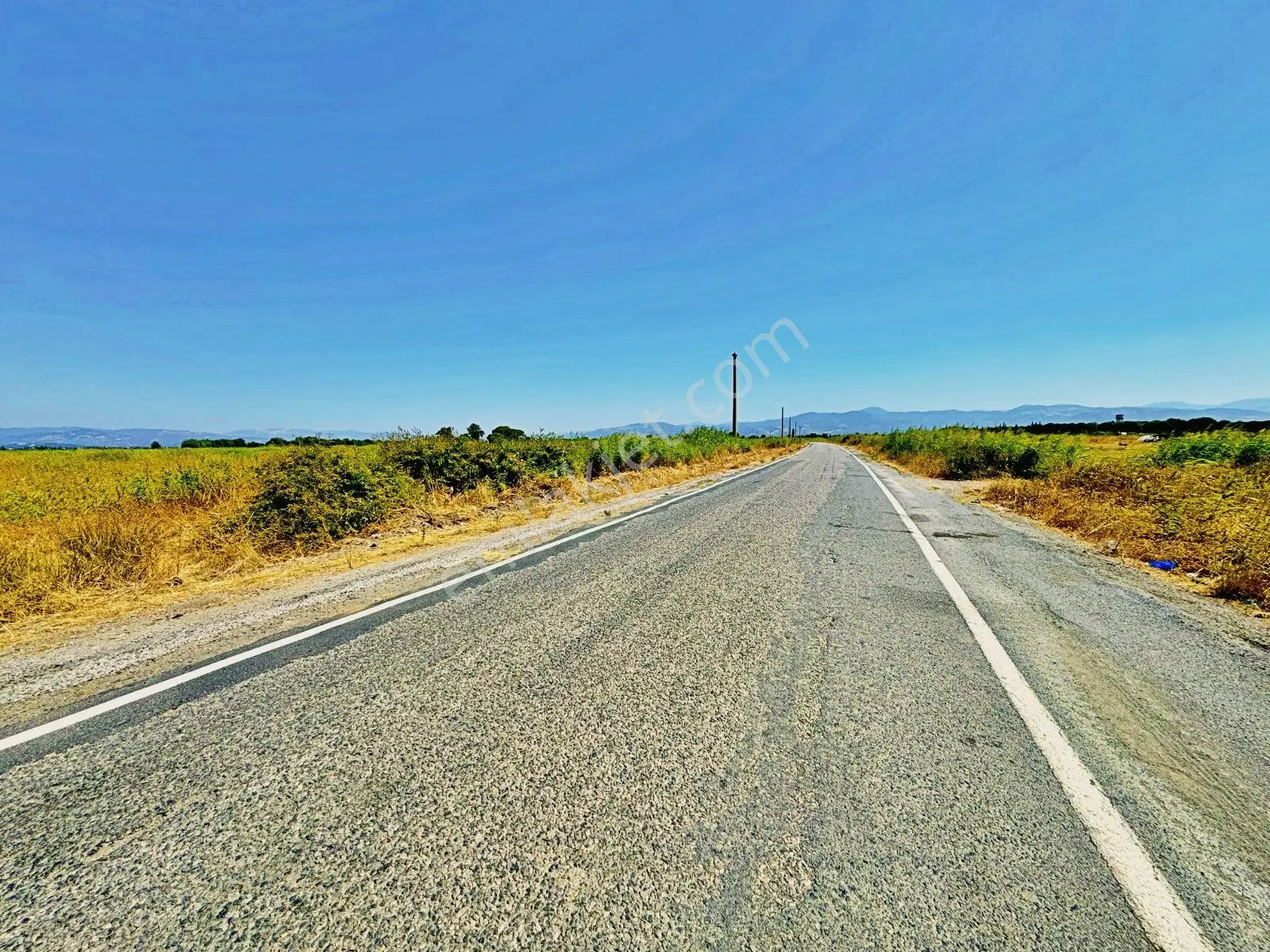 Burhaniyede Gültaş Emlaktan Satılık 362 M² Köşe Parsel Arsa — fotoğraf 2