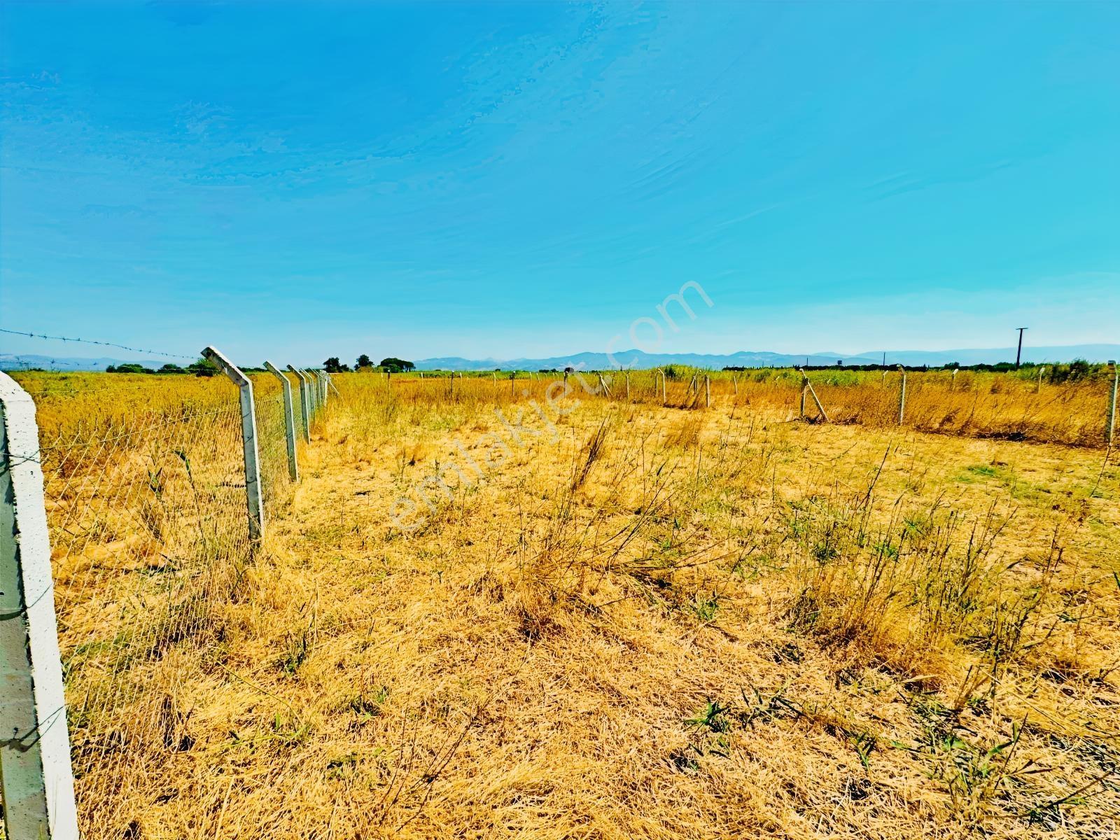 Burhaniyede Gültaş Emlaktan Satılık 362 M² Köşe Parsel Arsa — fotoğraf 6