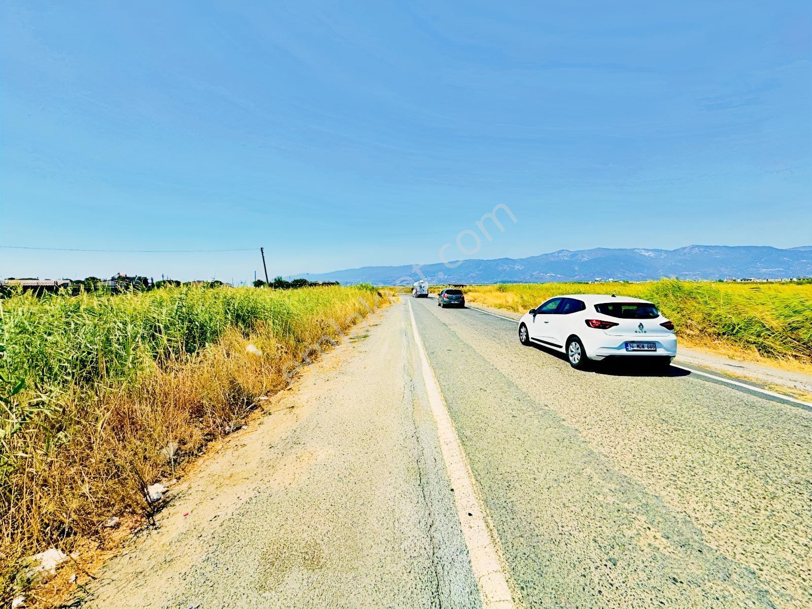 Burhaniyede Gültaş Emlaktan Satılık 362 M² Köşe Parsel Arsa — fotoğraf 12