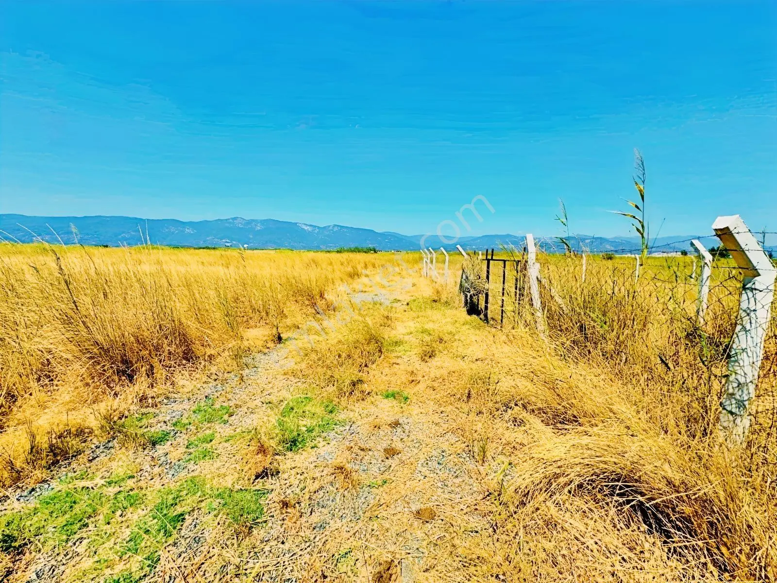 Burhaniyede Gültaş Emlaktan Satılık 362 M² Köşe Parsel Arsa — fotoğraf 15