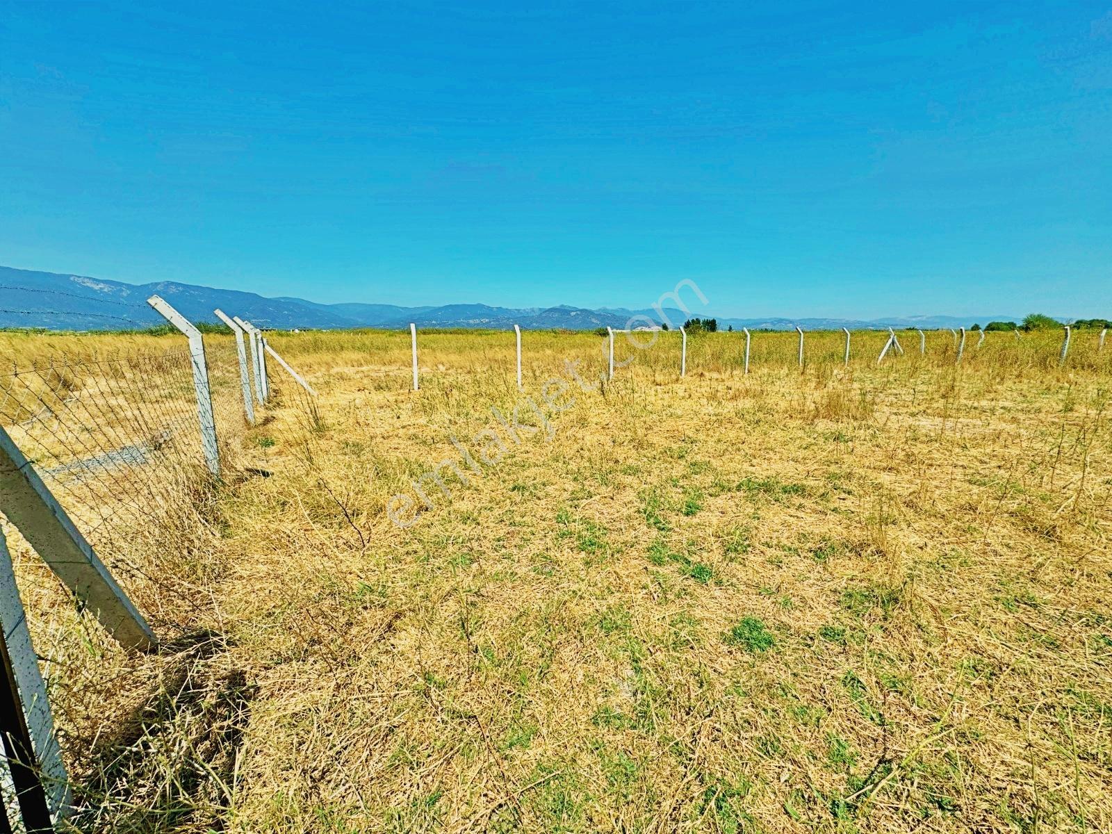 Burhaniyede Gültaş Emlaktan Satılık 362 M² Köşe Parsel Arsa — fotoğraf 25