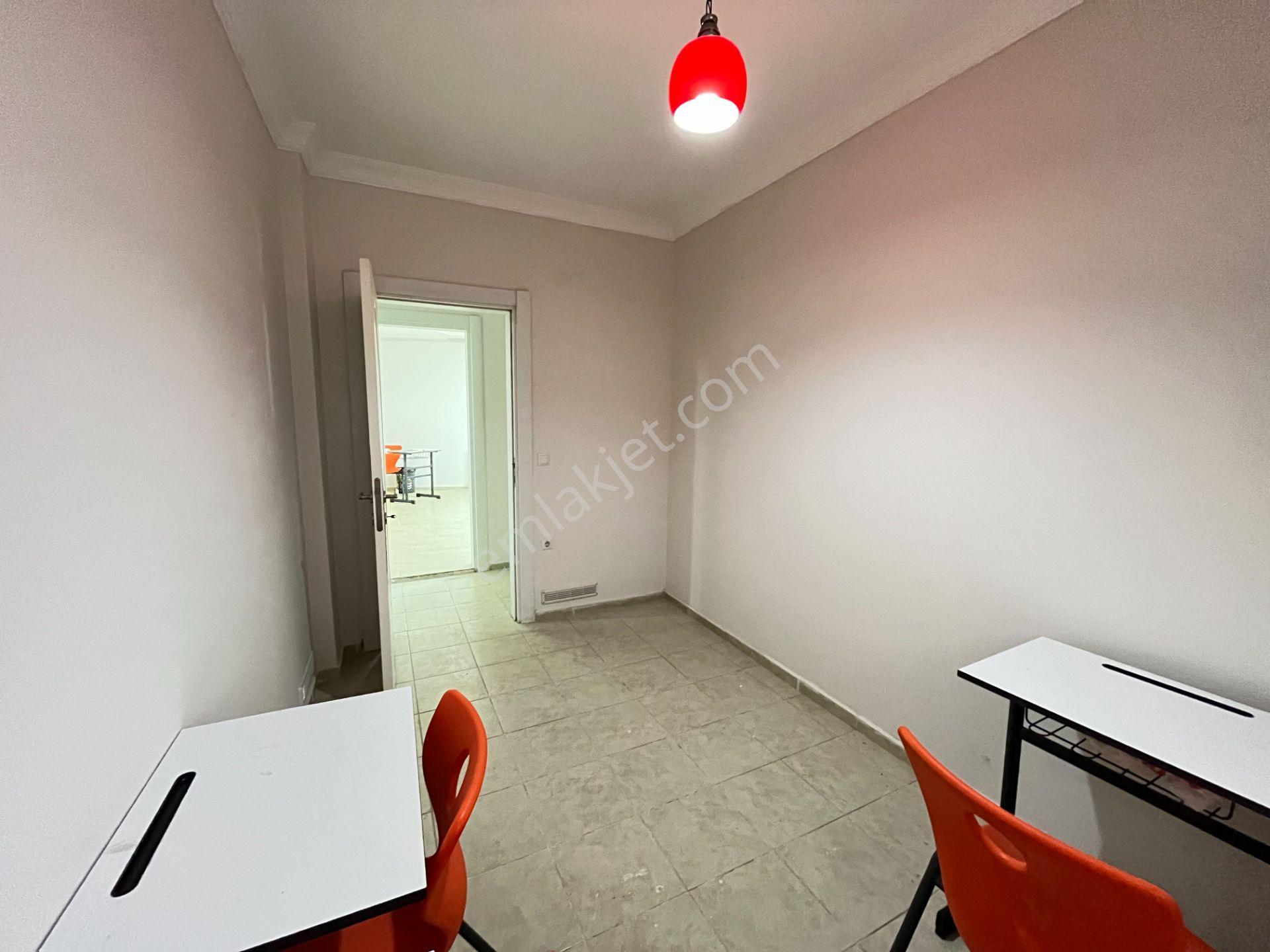 Seferihisar Şehir Merkezinde Satılık 3+1 Daire | 130 M² | Ayrı Mutfak | Zemin Kat | Önü Açık — fotoğraf 17