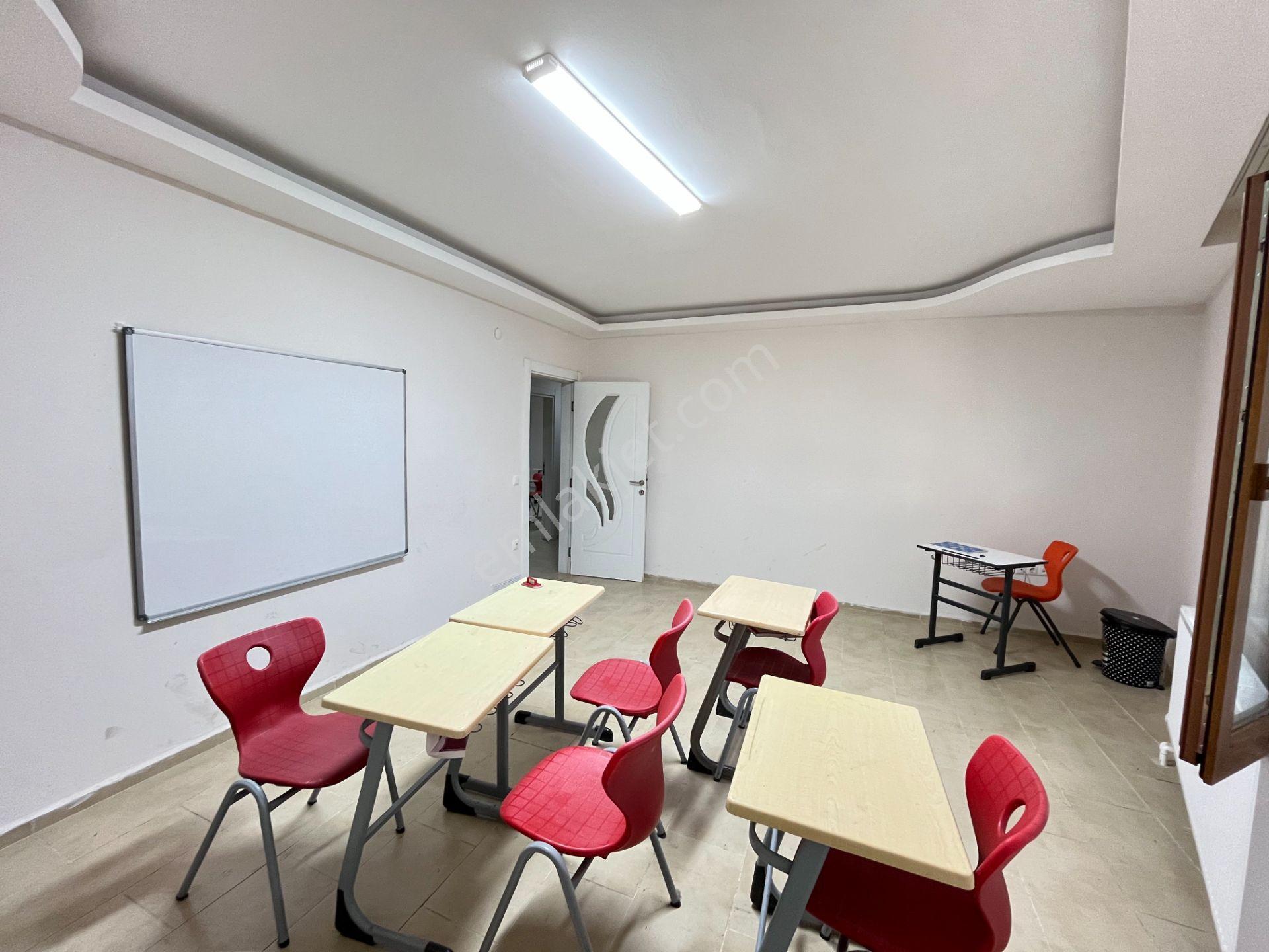 Seferihisar Şehir Merkezinde Satılık 3+1 Daire | 130 M² | Ayrı Mutfak | Zemin Kat | Önü Açık — fotoğraf 19