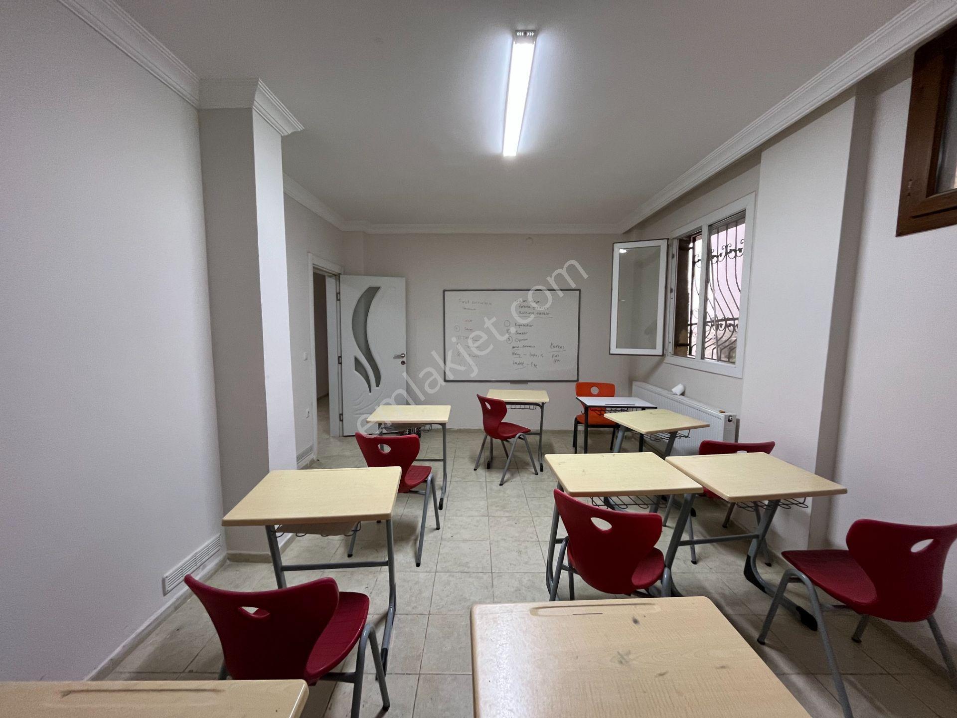Seferihisar Şehir Merkezinde Satılık 3+1 Daire | 130 M² | Ayrı Mutfak | Zemin Kat | Önü Açık — fotoğraf 23