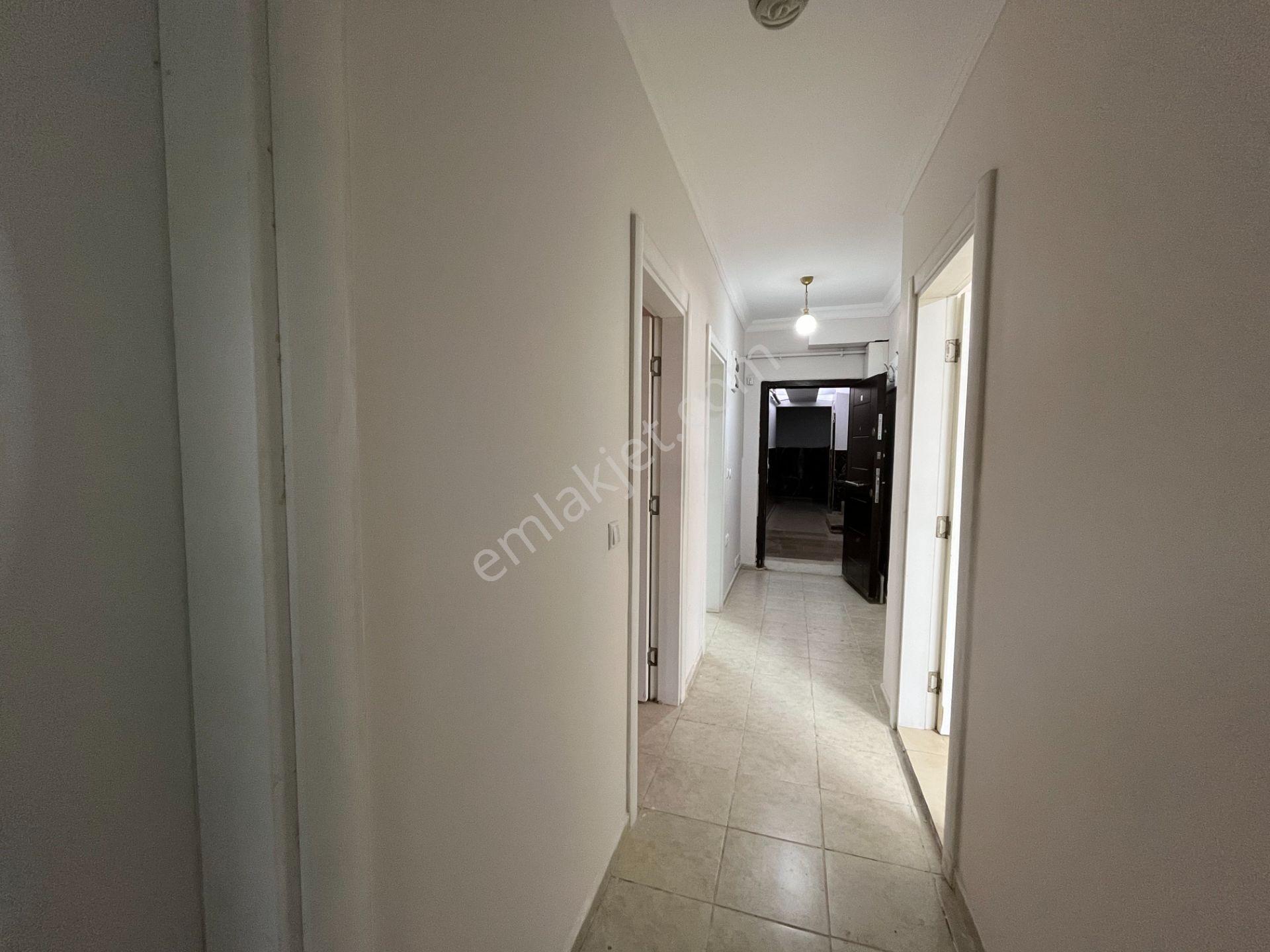 Seferihisar Şehir Merkezinde Satılık 3+1 Daire | 130 M² | Ayrı Mutfak | Zemin Kat | Önü Açık — fotoğraf 26