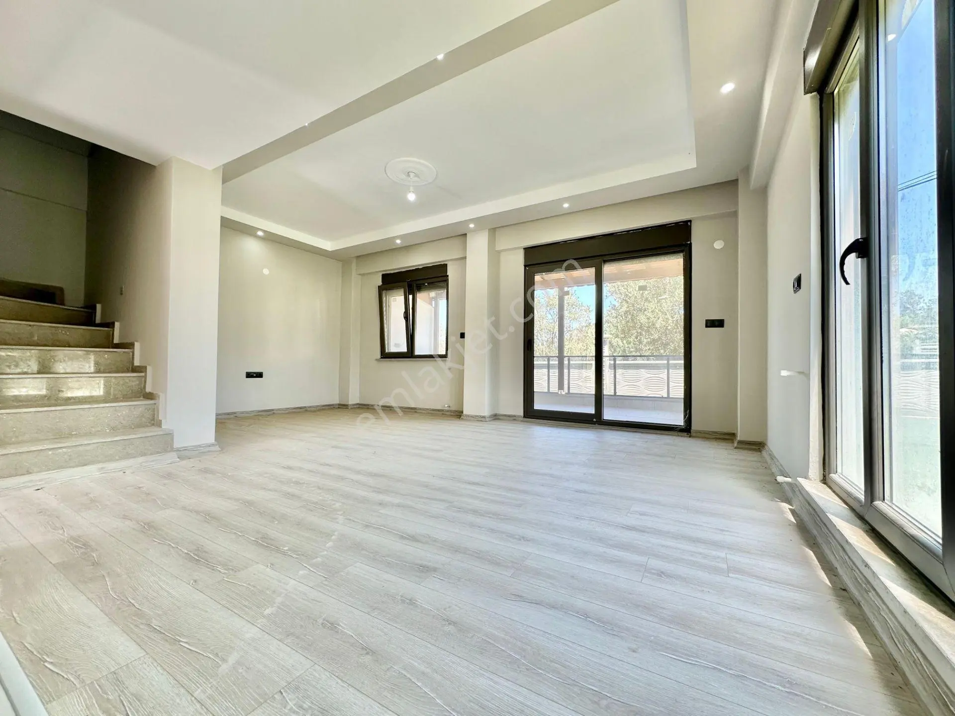 Ay Emlak'tan Pelitköy'de Denize Sadece 100 Mt Doğa İle İç İçe Satılık 3+1 Lüx Müstakil Yazlık — fotoğraf 10