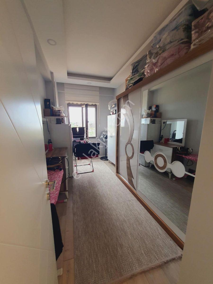Çankaya Mahallesi'nde Şehir Manzaralı 3+1 Daire — fotoğraf 11