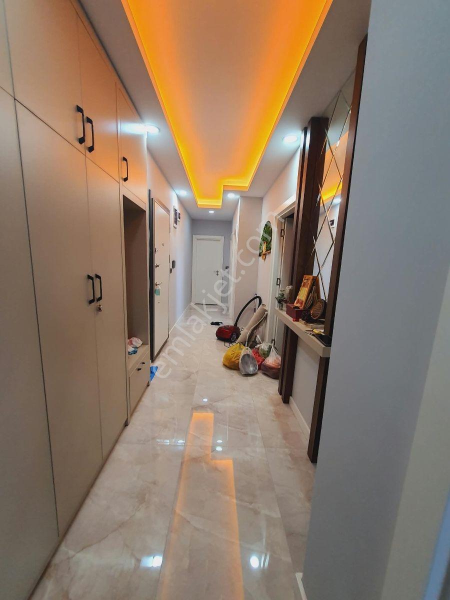 Çankaya Mahallesi'nde Şehir Manzaralı 3+1 Daire — fotoğraf 18