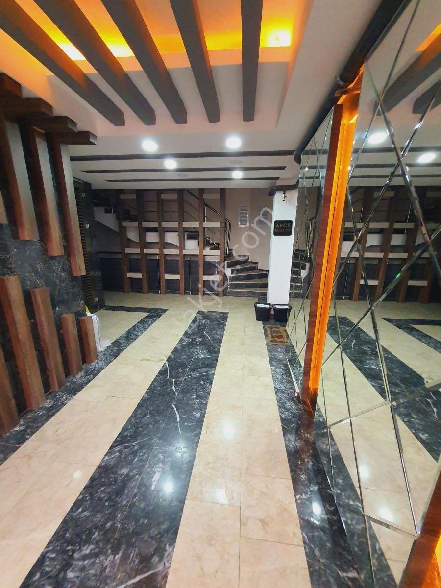 Çankaya Mahallesi'nde Şehir Manzaralı 3+1 Daire — fotoğraf 22