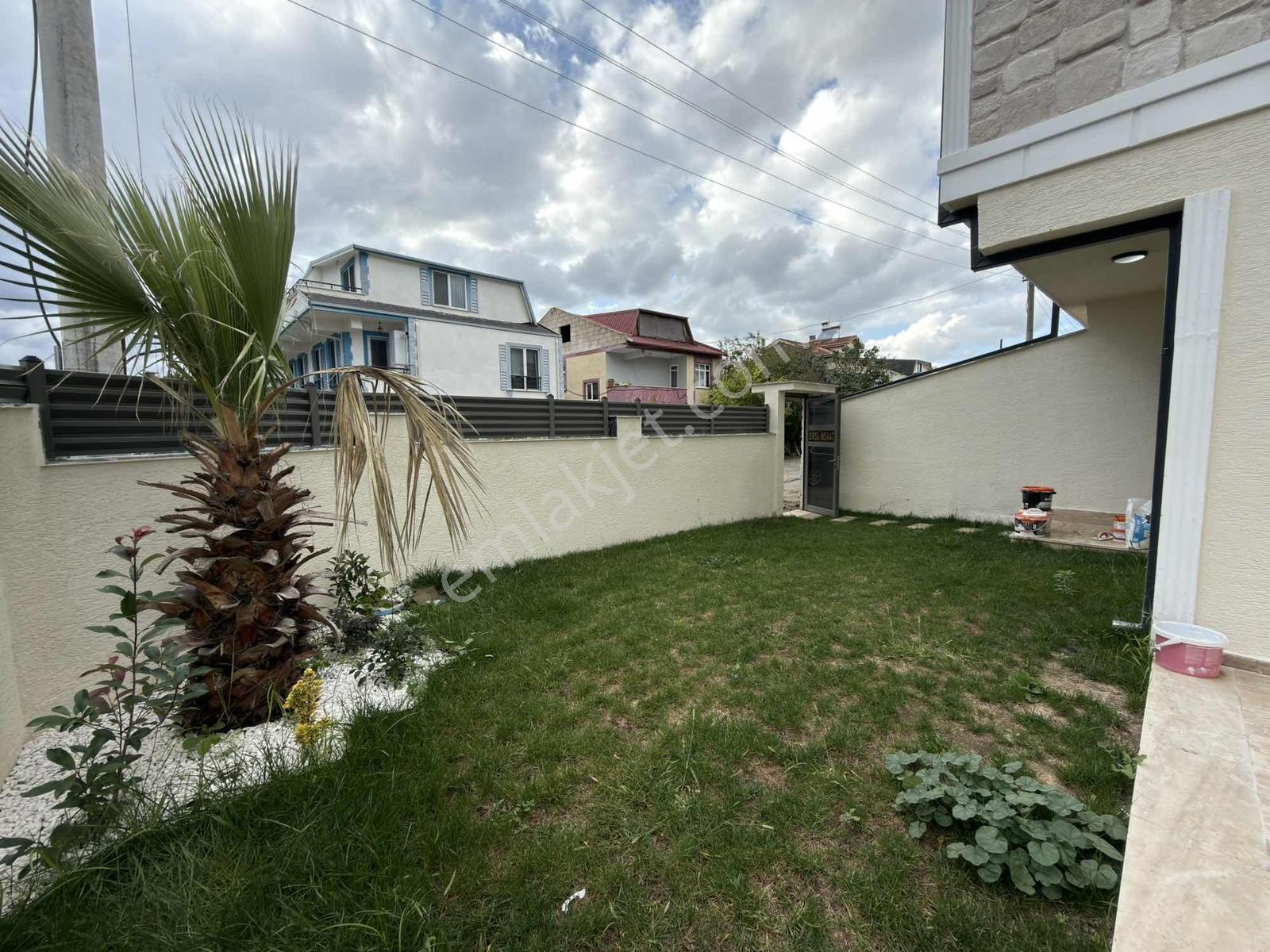 Adl'den Köşe Parsel Havuzlu Geniş Bahçeli Merkez Plaj 4+1 Villa! — fotoğraf 7