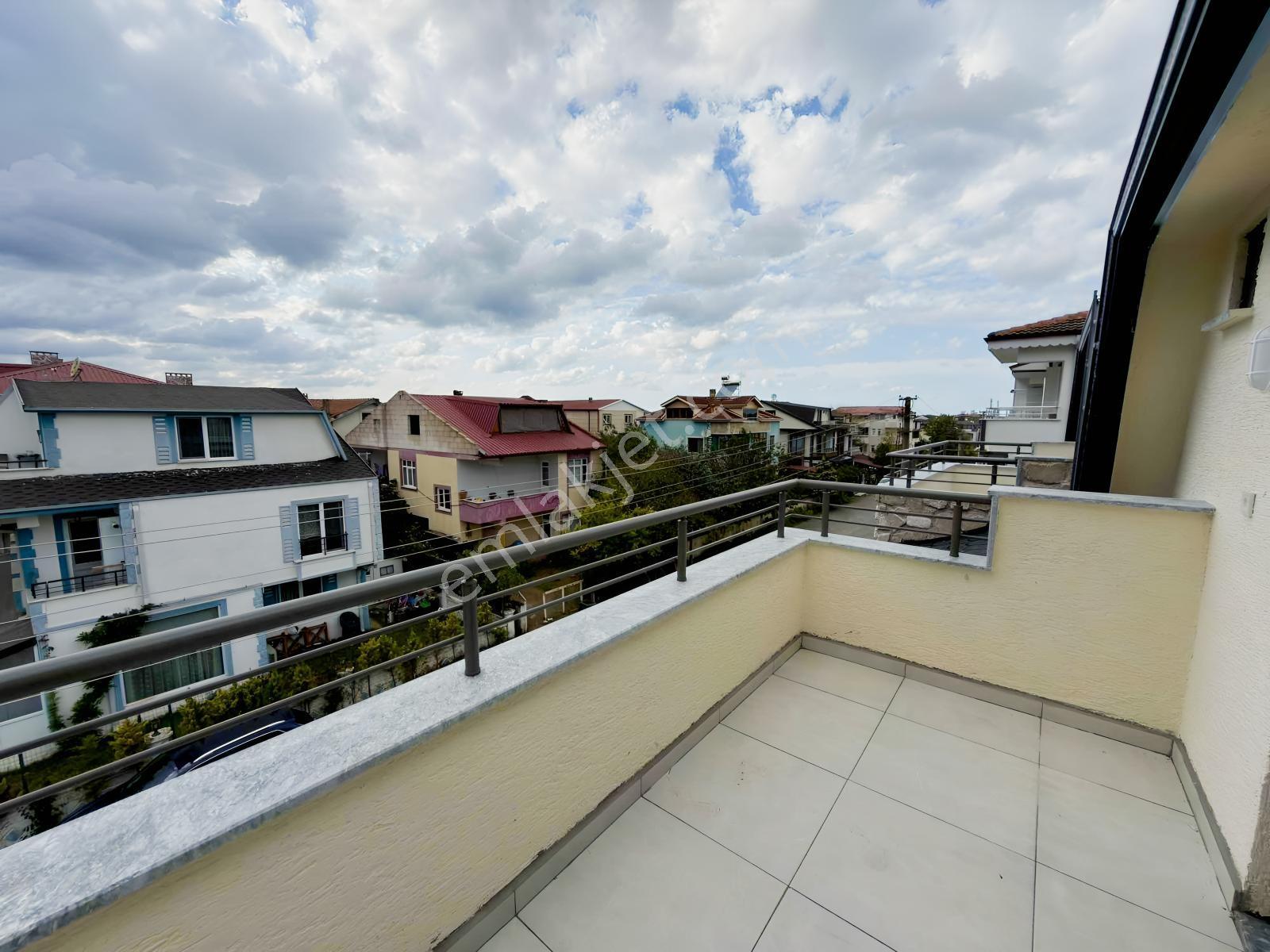 Adl'den Köşe Parsel Havuzlu Geniş Bahçeli Merkez Plaj 4+1 Villa! — fotoğraf 32